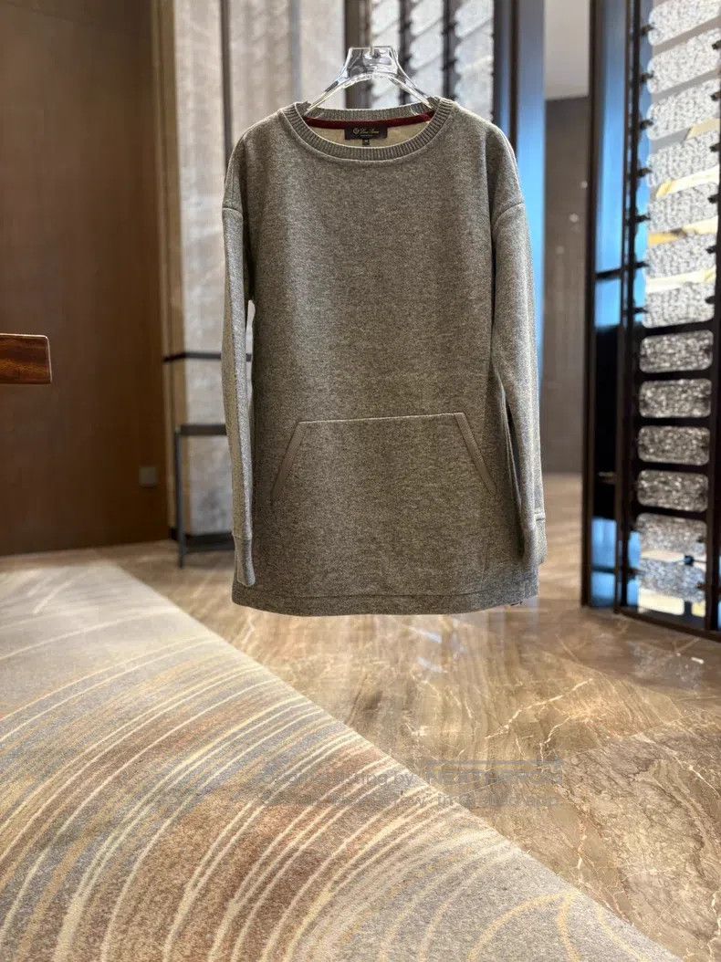 Loro Piana Loro Piana Fleece Sweater, Cashmere Material Size M / US 6-8 / IT 42-44 - 1 Thumbnail