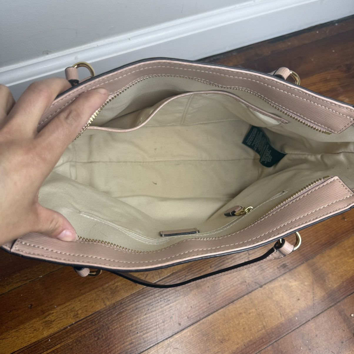 Polo Ralph Lauren Lauren Ralph Lauren Pale Blush Leather Tote with Gold Size ONE SIZE - 9 Thumbnail