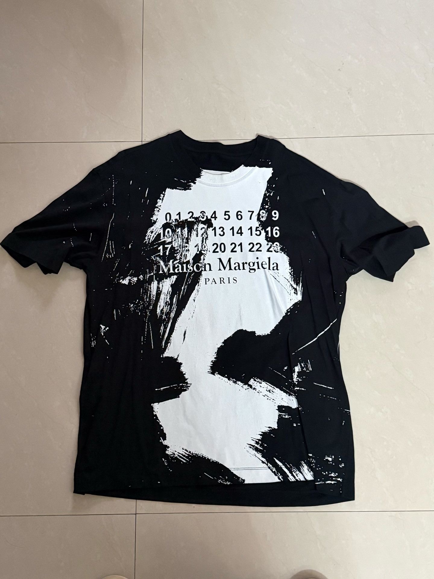 Maison Margiela Maison Margiela Digital Splatter Tee Size US S / EU 44-46 / 1 - 1 Thumbnail