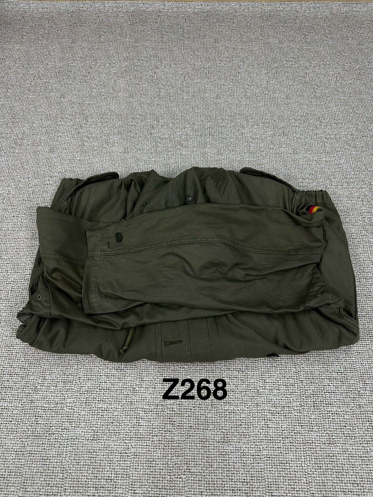Vintage Rare Vintage Germany Military Army Jacket Z268 Size US L / EU 52-54 / 3 - 13 Thumbnail