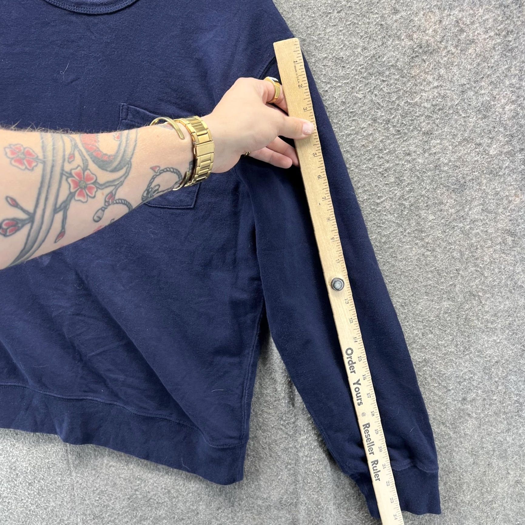J.Crew J.Crew Sweatshirt Mens Medium Blue Pocket Crewneck Pullover Fleece 100% Cotton Authentic fleece Navy solid Size US M / EU 48-50 / 2 - 4 Thumbnail