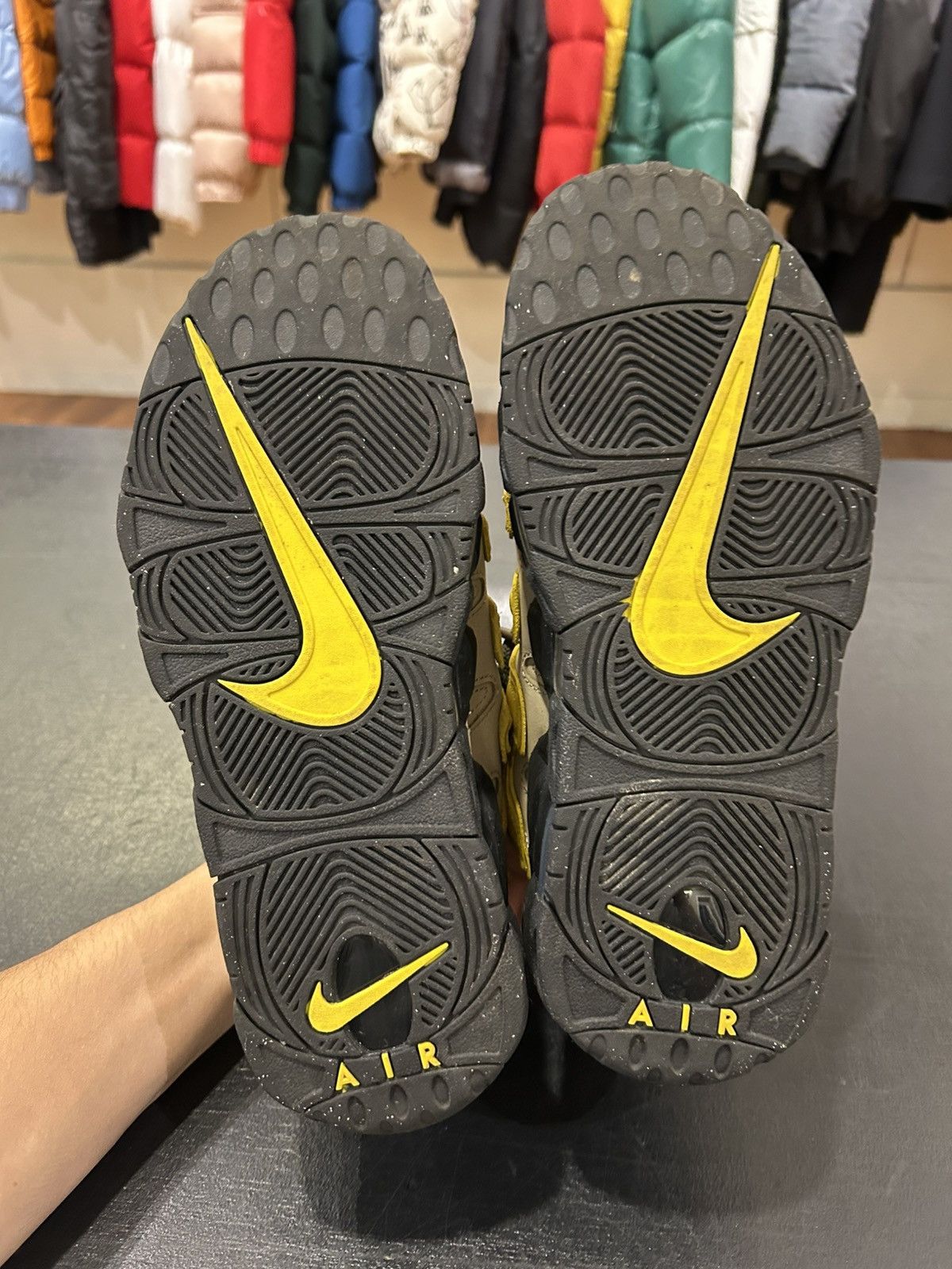 Nike Nike Air More Uptempo Low ‘AMBUSH Vivid Sulfur Limestone’ Size US 9 / EU 42 - 7 Thumbnail