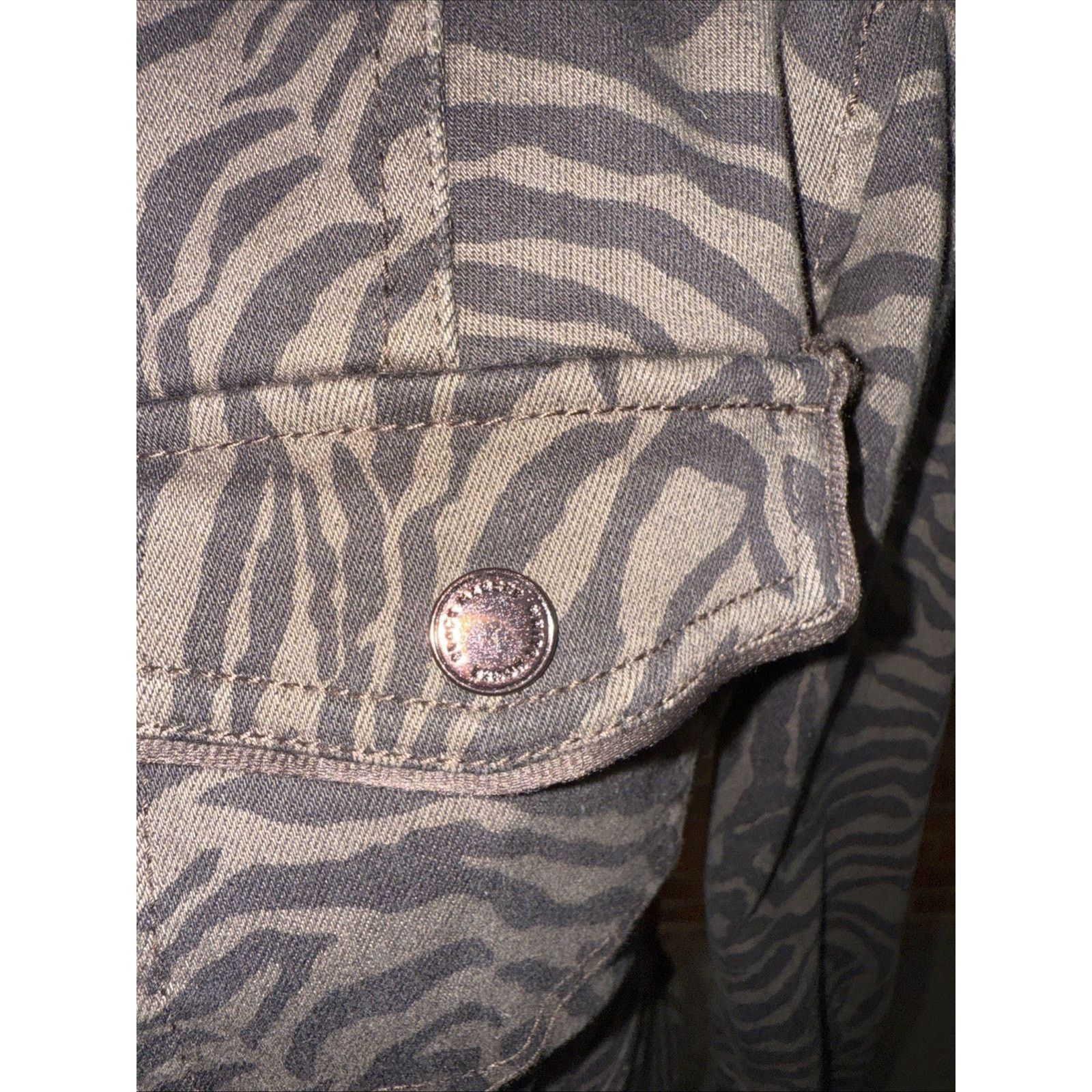 White House Black Market White House Black Market Zebra Print Jacket Size 8 MOB WIFE Size M / US 6-8 / IT 42-44 - 4 Thumbnail