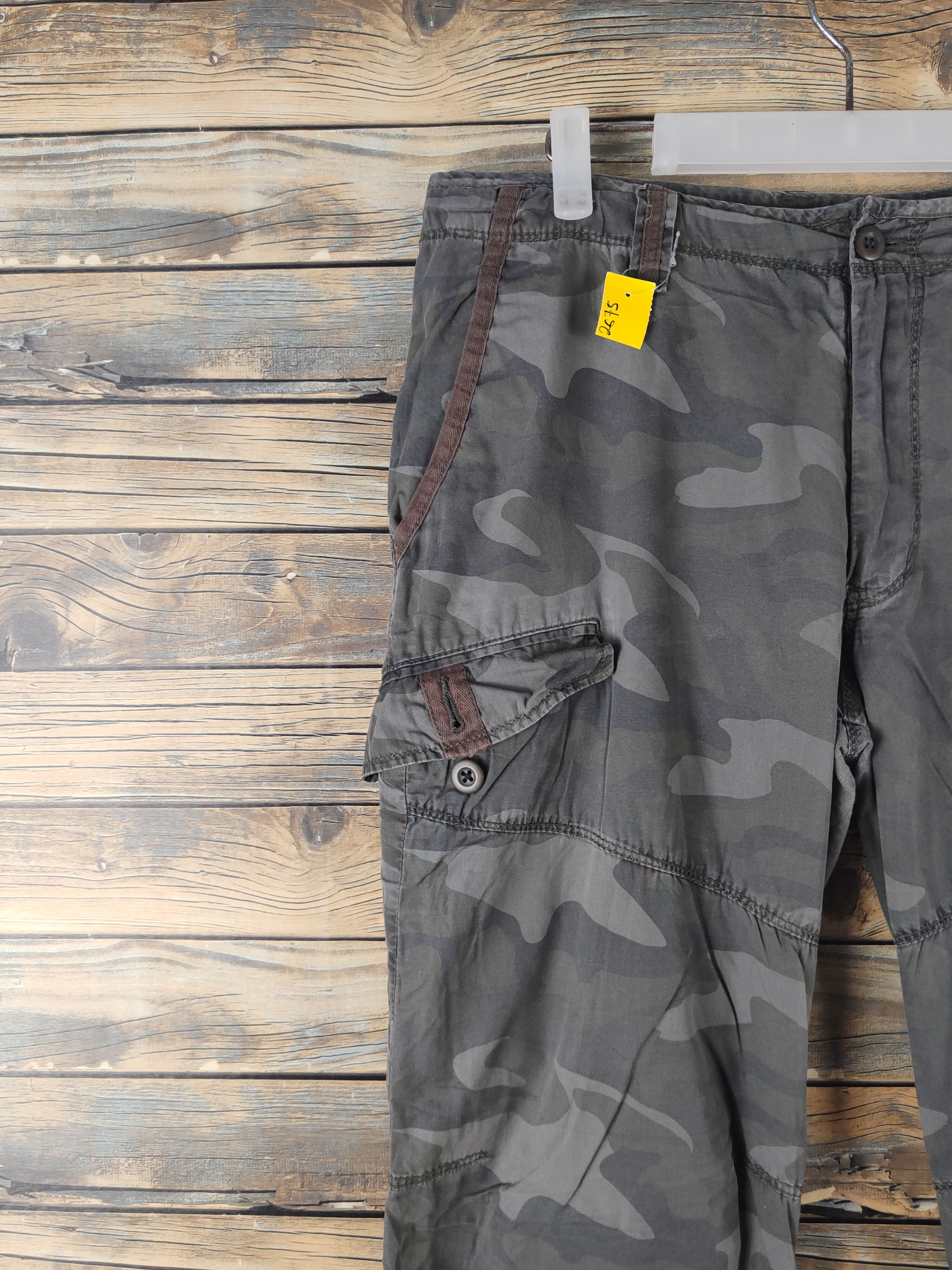 Japanese Brand DL Uniqlo Camouflage Multipocket Cargo Pants #2675 Size US 35 - 3 Thumbnail