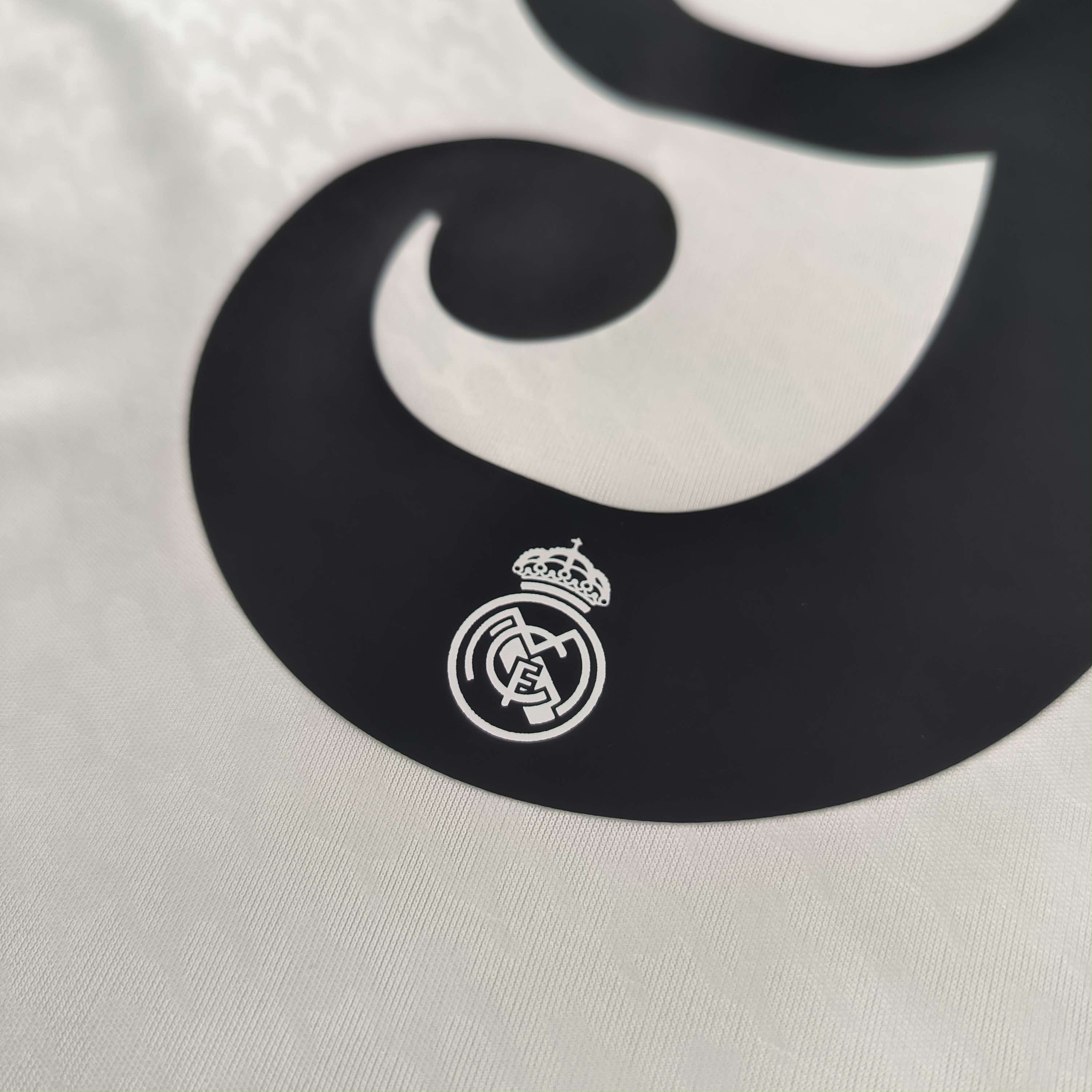 Adidas NEW Real Madrid 2024-25 home UCL Mbappe football jersey sz M Size US M / EU 48-50 / 2 - 12 Thumbnail