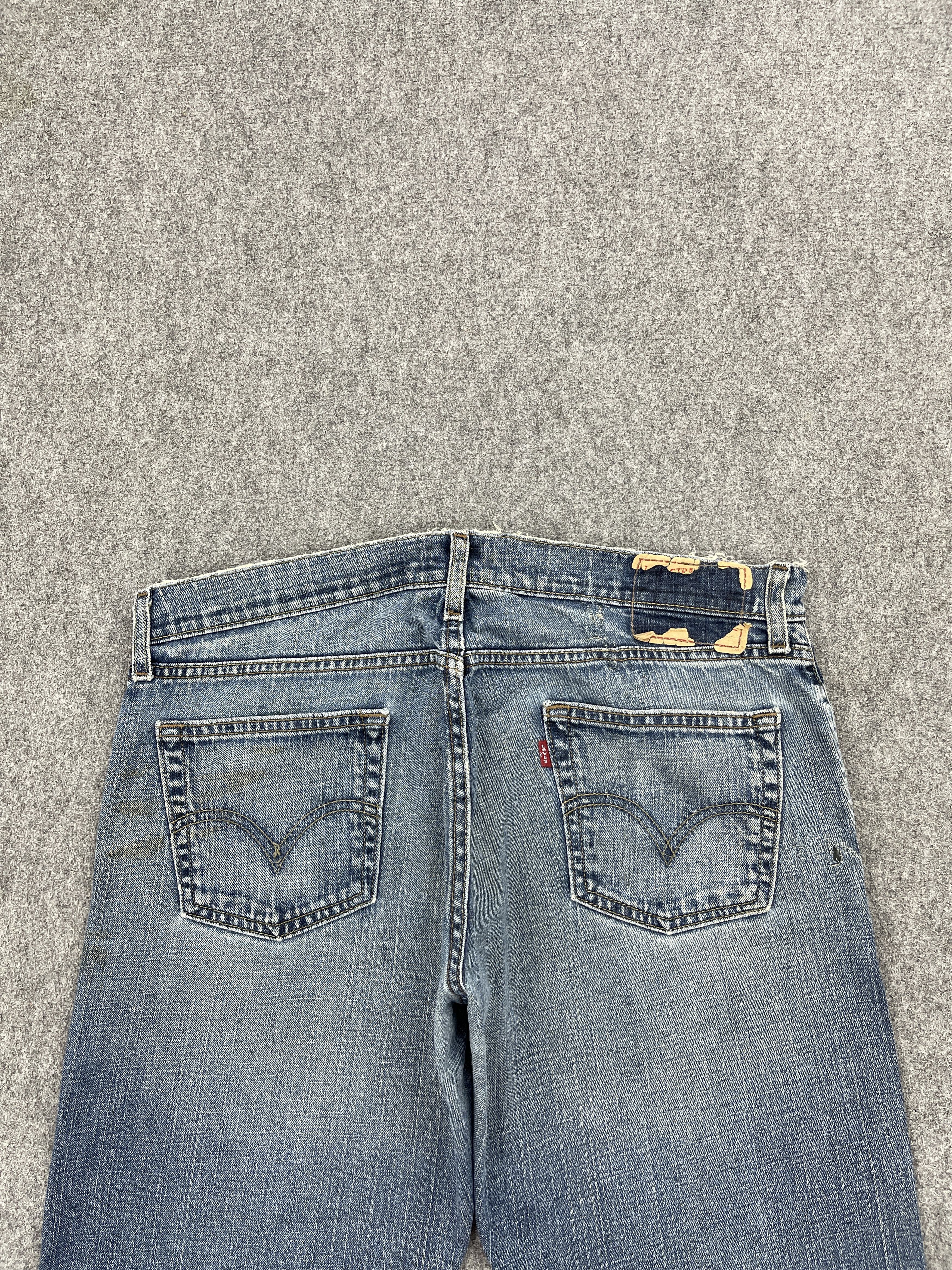 Levi's Faded Blue Vintage Levi's 514 Slim Straight Jeans DP2549 Size US 35 - 4 Thumbnail