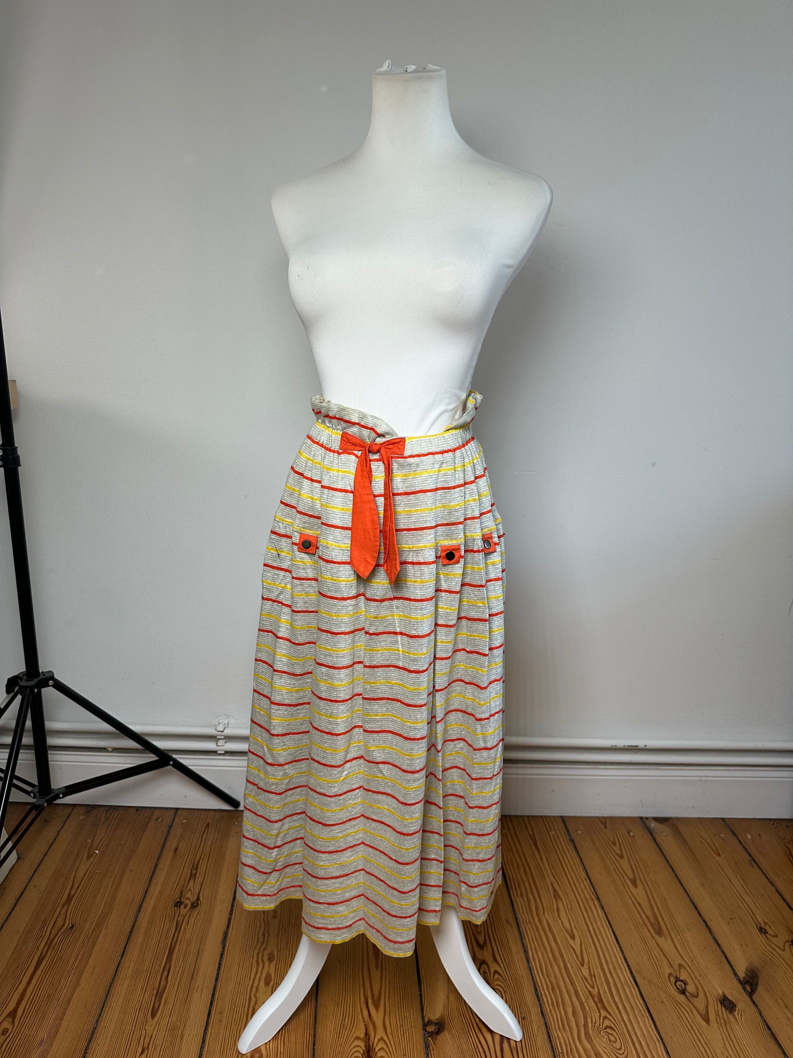 Dior Vintage Sport Striped Knit Midi Skirt Grey Size 30" / US 8 / IT 44 - 1 Thumbnail
