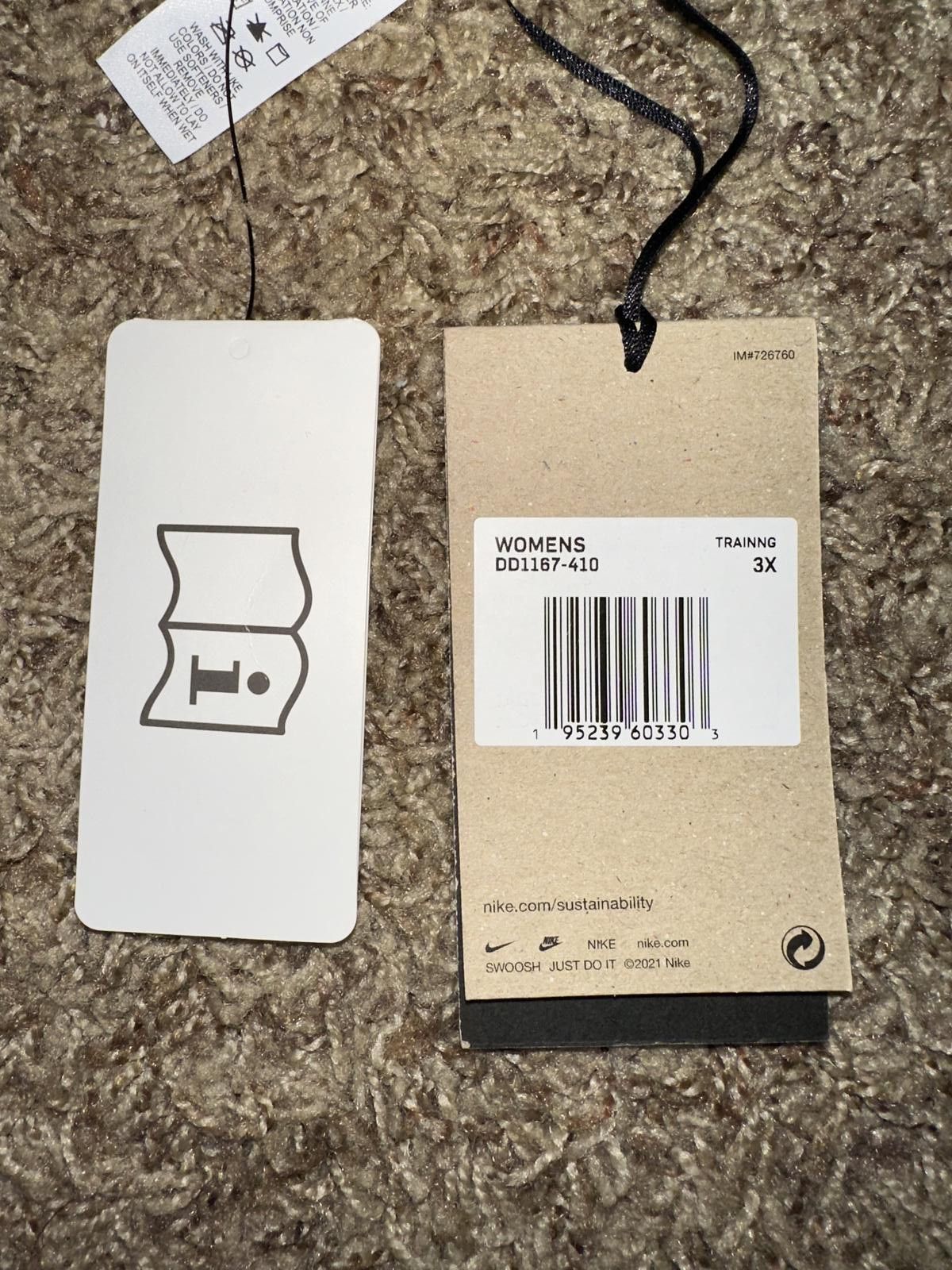 Nike Nike Women’s Dri-FIT Swoosh Icon Clash Sports Bra (Plus Size) Sample Size ONE SIZE - 7 Thumbnail
