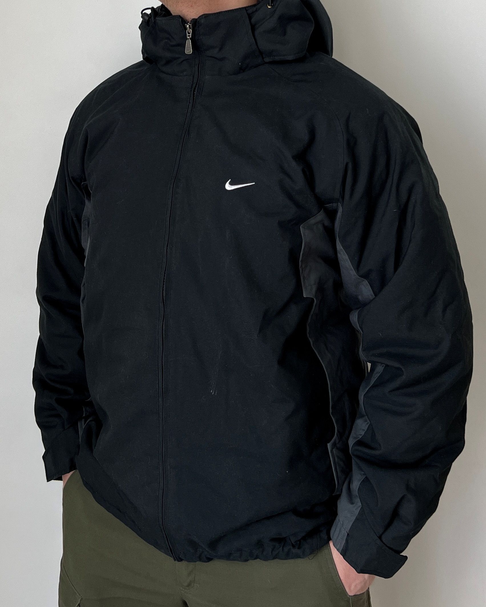 Nike VINTAGE Y2K NIKE EMBROIDERED LOGO INSULATED PUFFER JACKET Size US M / EU 48-50 / 2 - 2 Thumbnail