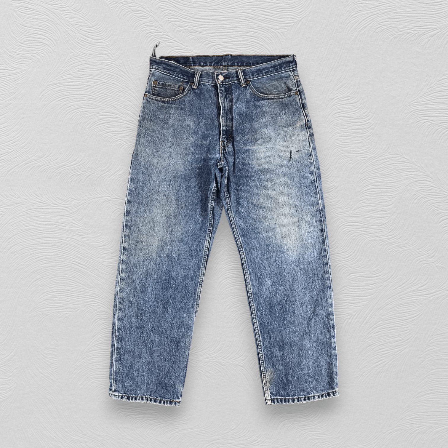 Levi's Vintage Levis 550 Jeans Faded Blue Wash Denim KJ285 Size US 34 / EU 50 - 1 Thumbnail