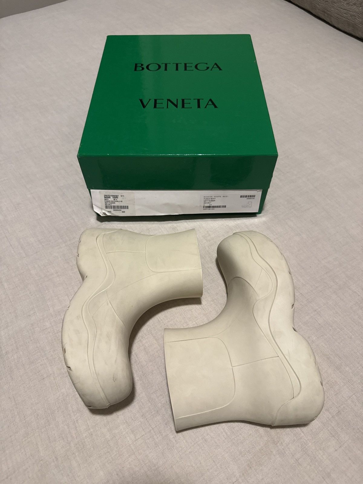 Bottega Veneta Bottega Veneta Puddle Boots Sea Salt W38 Size US 8 / IT 38 - 1 Thumbnail