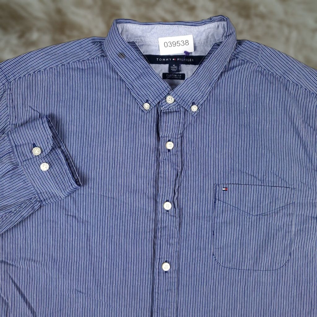 Tommy Hilfiger Tommy Hilfiger Blue Striped Button-Up Shirt Mens XL Long Sleeve Casual Size US XL / EU 56 / 4 - 1 Thumbnail