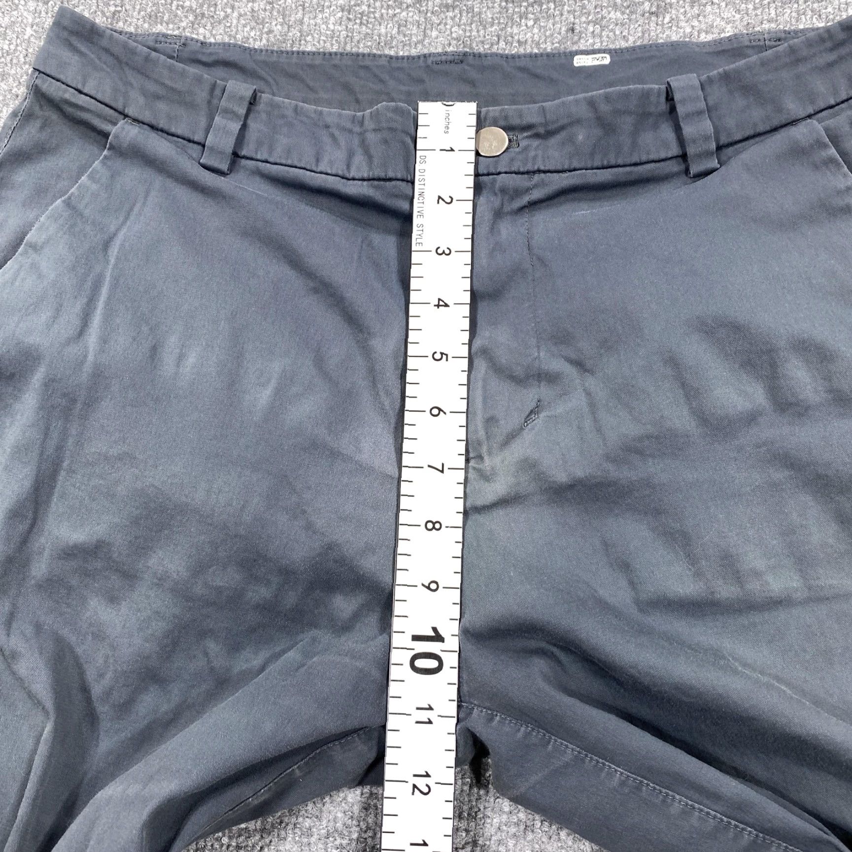 Lululemon Lululemon Mens Chino Pants 33x32 Gray Tapered Flat Front Casual Everyday Golf Pockets Logo Size US 33 - 6 Thumbnail