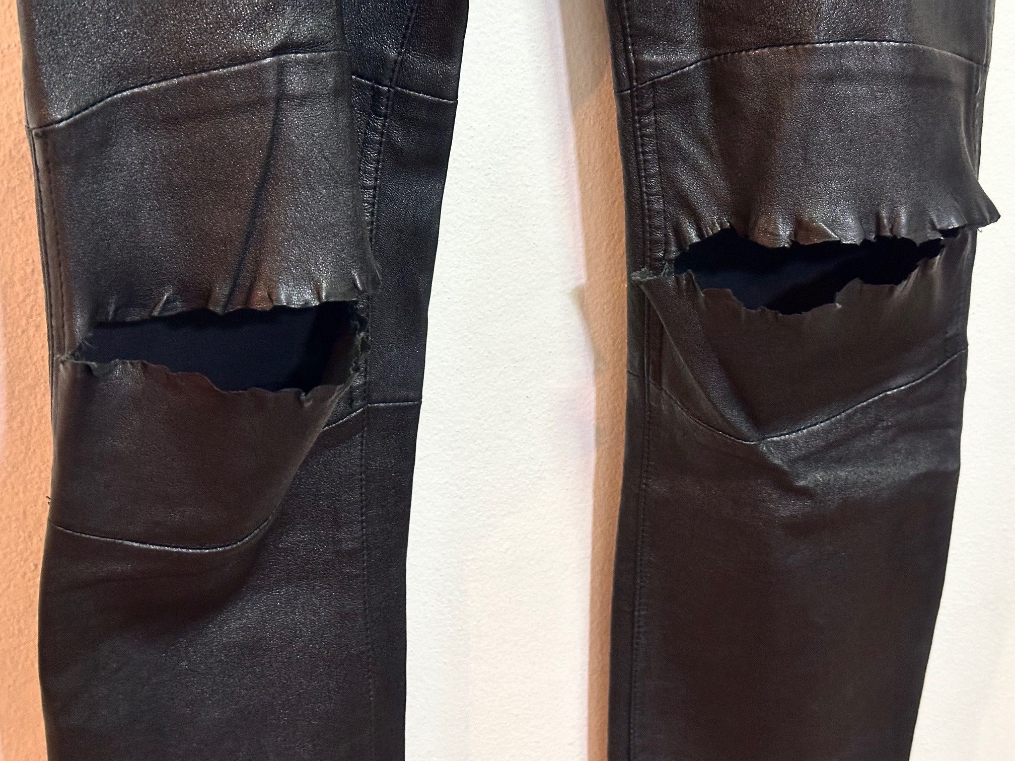 Saint Laurent Paris Saint Laurent Knee Ripped Leather Pants Size US 30 / EU 46 - 6 Thumbnail
