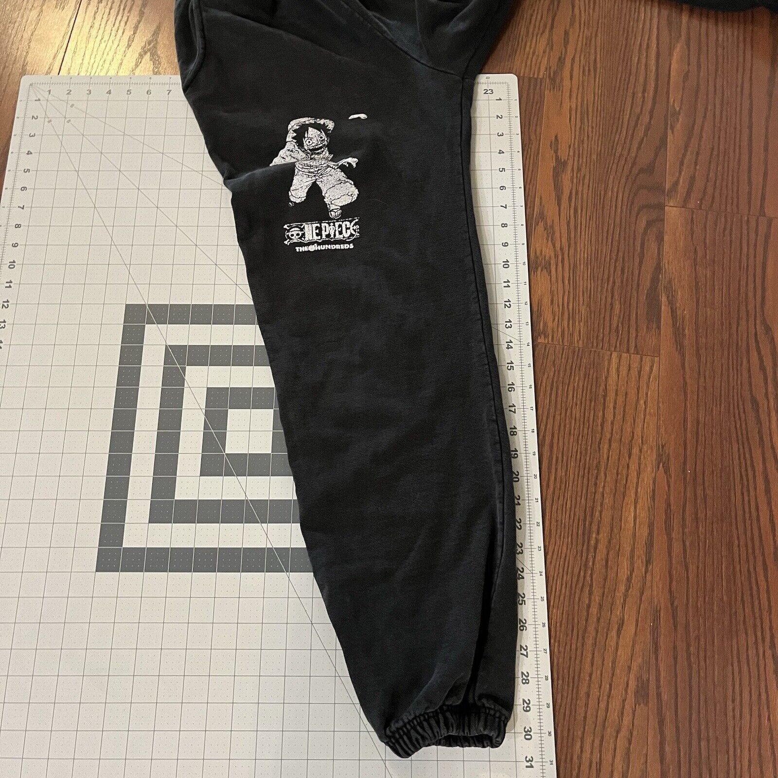The Hundreds The Hundreds X One Piece Luffy Wanted Large Sweatpants 32x30 Size US 32 / EU 48 - 12 Thumbnail