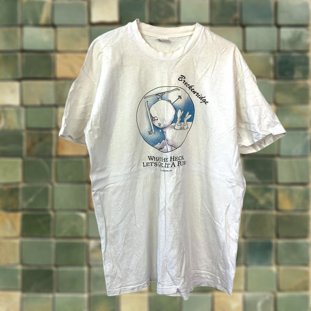Vintage VINTAGE Stedman Breckenridge Ski Snowball Tee T-Shirt XL White Cotton Graphic Print Crew Neck Short Sleeve Unisex Adults Men Women Size US XL / EU 56 / 4 - 1 Thumbnail