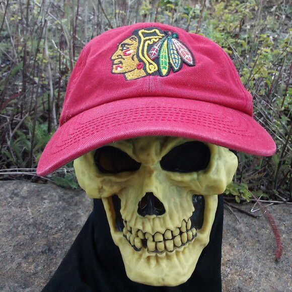47 Brand × NHL DS NWT 47 Brand Chicago Blackhawks Fitted Hat Cap Medium Size ONE SIZE - 1 Thumbnail