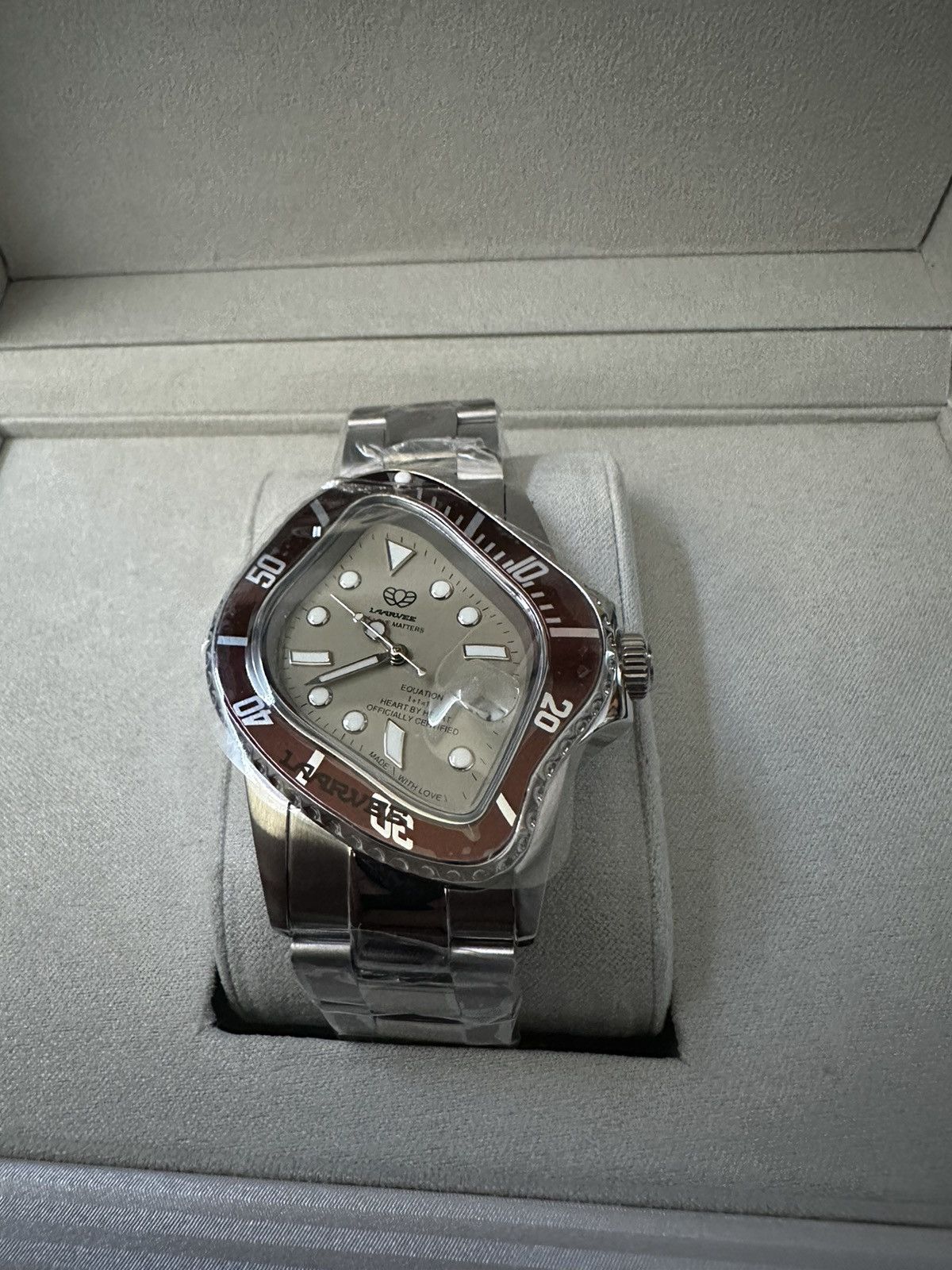 Kith × LAARVEE Laarvee x Kith exclusive watch Brown bezel/Cream dial Size ONE SIZE - 1 Thumbnail
