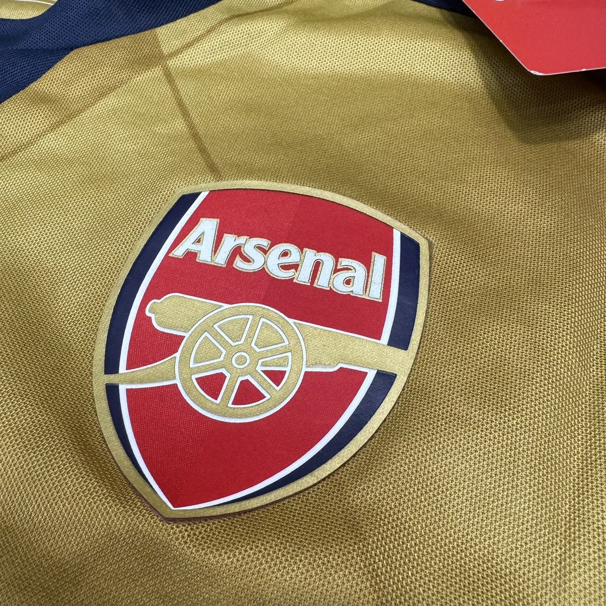 Puma Arsenal 15/16 L/S away shirt #11 ozil (bnwt) Size US M / EU 48-50 / 2 - 5 Thumbnail