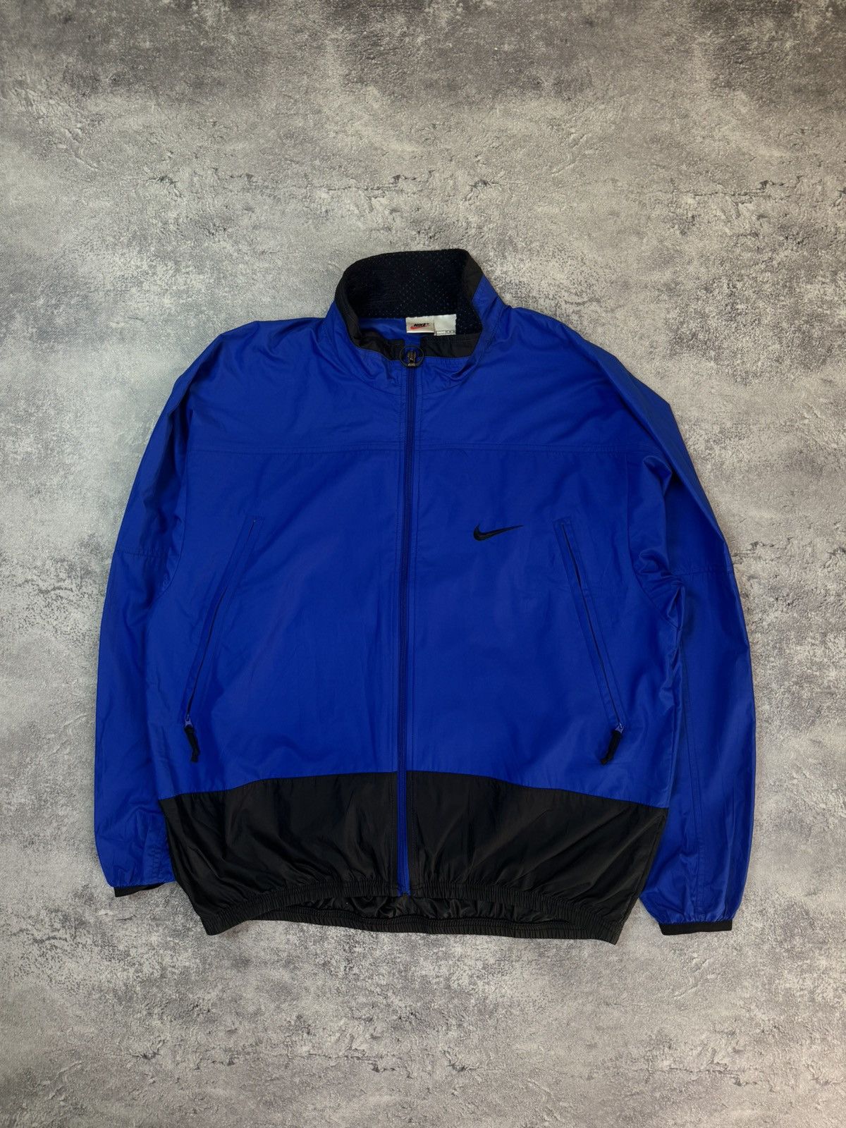 Japanese Brand × Nike × Vintage Men’s Windbreaker Nike Swoosh Vintage retro y2k Size US L / EU 52-54 / 3 - 1 Thumbnail