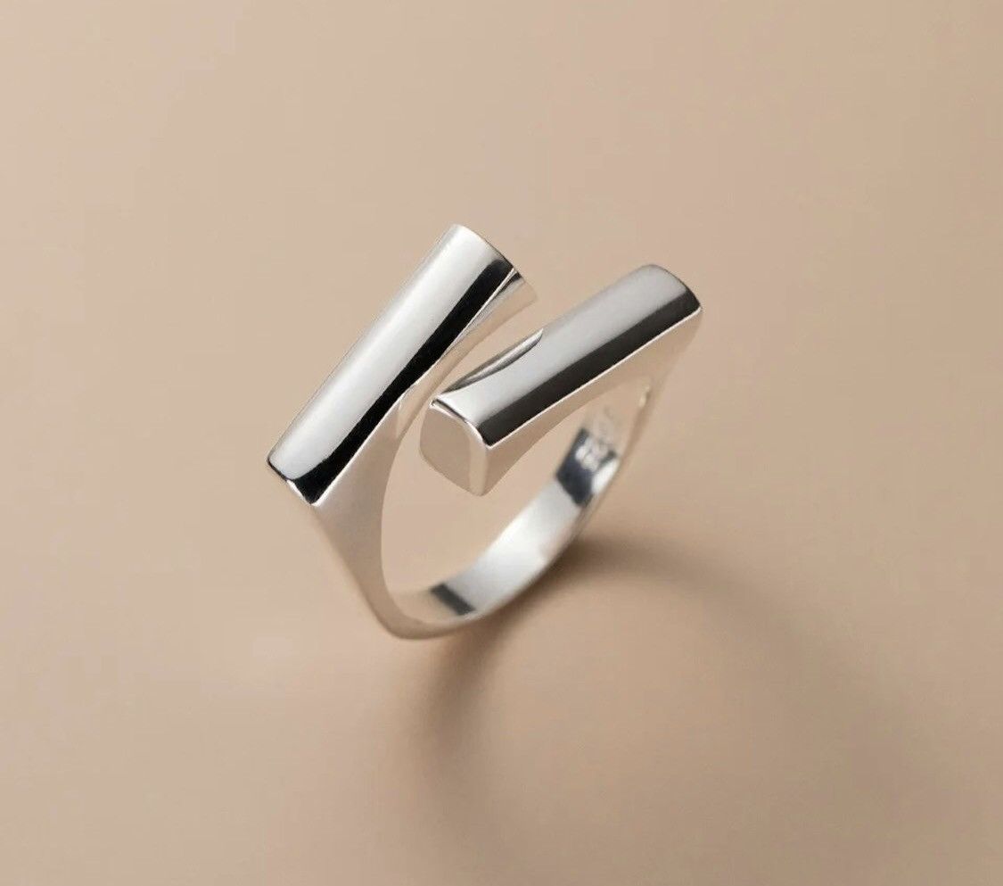 Jewelry Unique Minimalist Adjustable Ring Size ONE SIZE - 1 Thumbnail