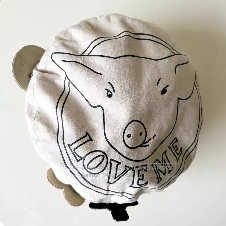 Vivienne Westwood Vivienne Westwood Love Me Piggy Saturn Badge Newsboy Hat Size ONE SIZE - 4 Thumbnail