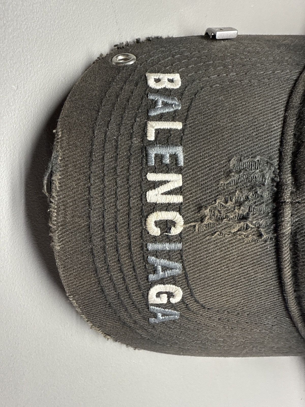 Balenciaga Black Balenciaga 2030 BB Destroyed Cap Size L Size ONE SIZE - 3 Thumbnail