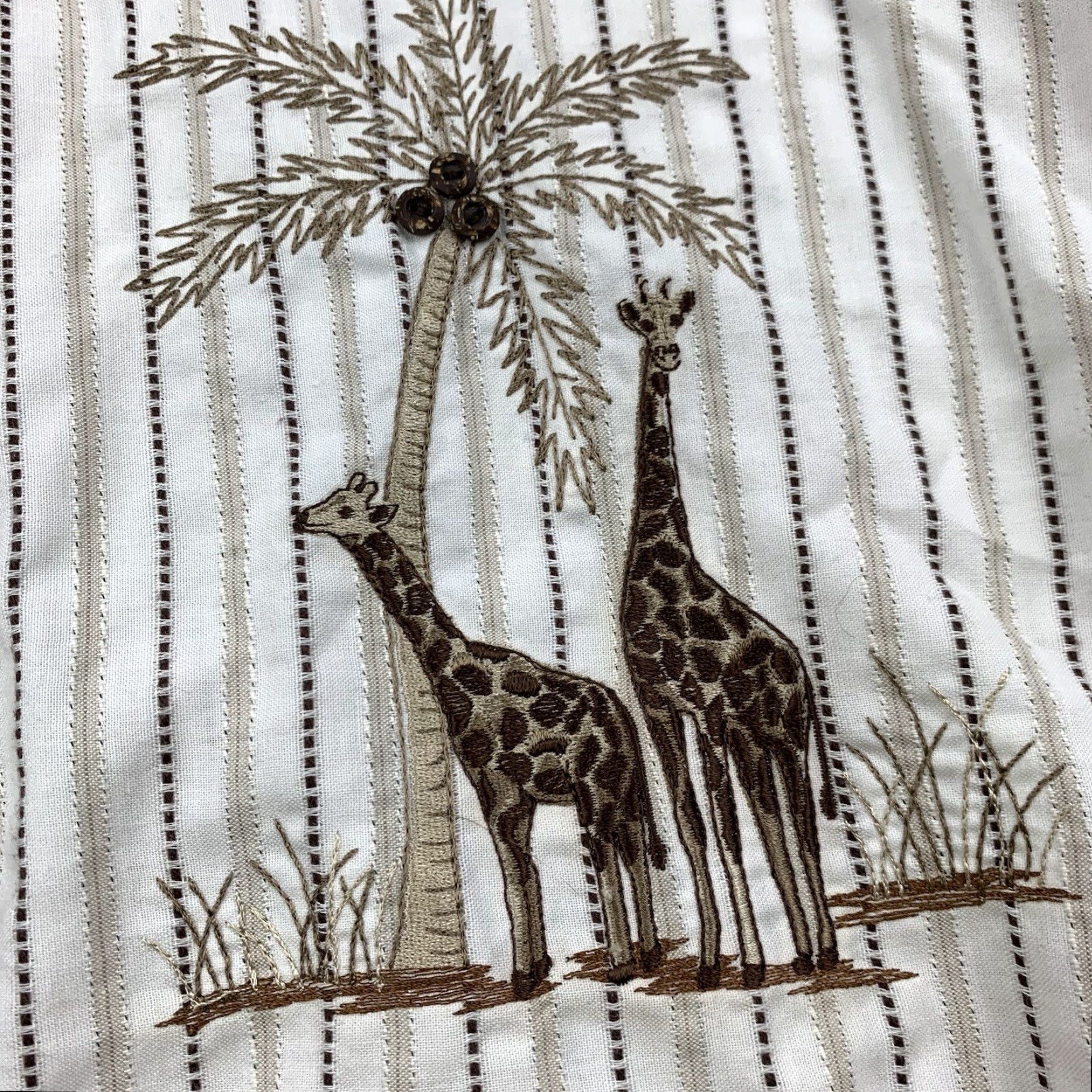 Vintage BonWorth African Button Up Shirt Womens Petite Small White Embroidery Animals Size S / US 4 / IT 40 - 3 Thumbnail