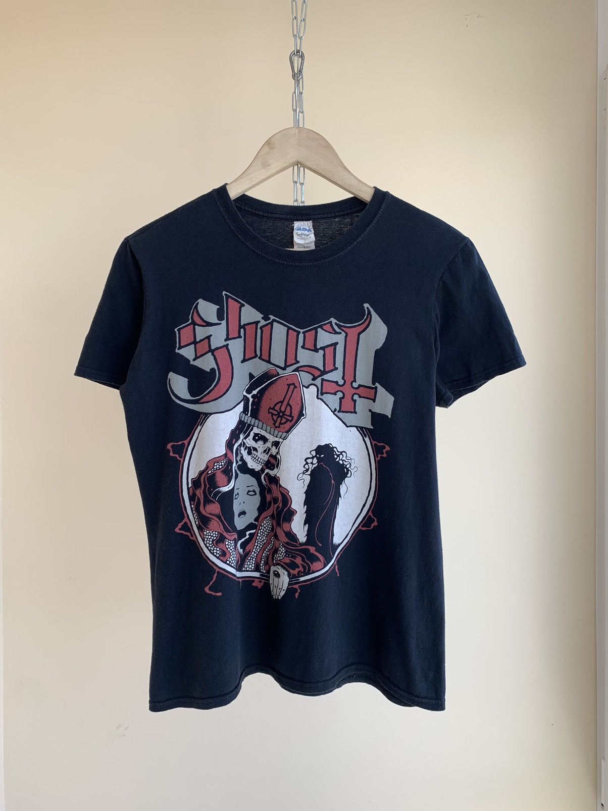 Band Tees Ghost Papa Emiretus Hi Red Possession T-Shirt Gildan 2010s Size M / US 6-8 / IT 42-44 - 1 Thumbnail