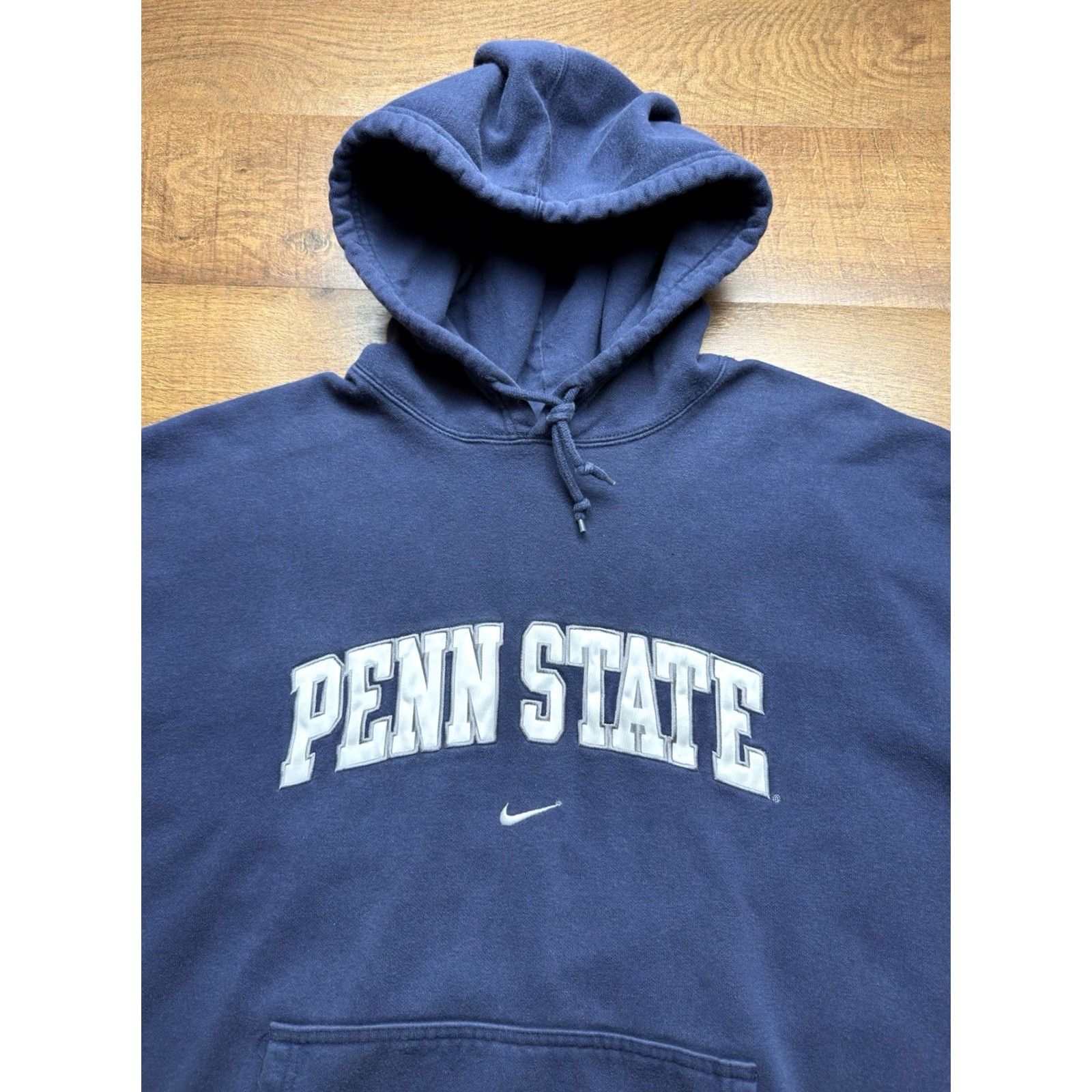 Nike VINTAGE Penn State Nike Team Center Swoosh Hoodie Pullover Men XXL Blue Navy Swoosh Size US XXL / EU 58 / 5 - 4 Thumbnail