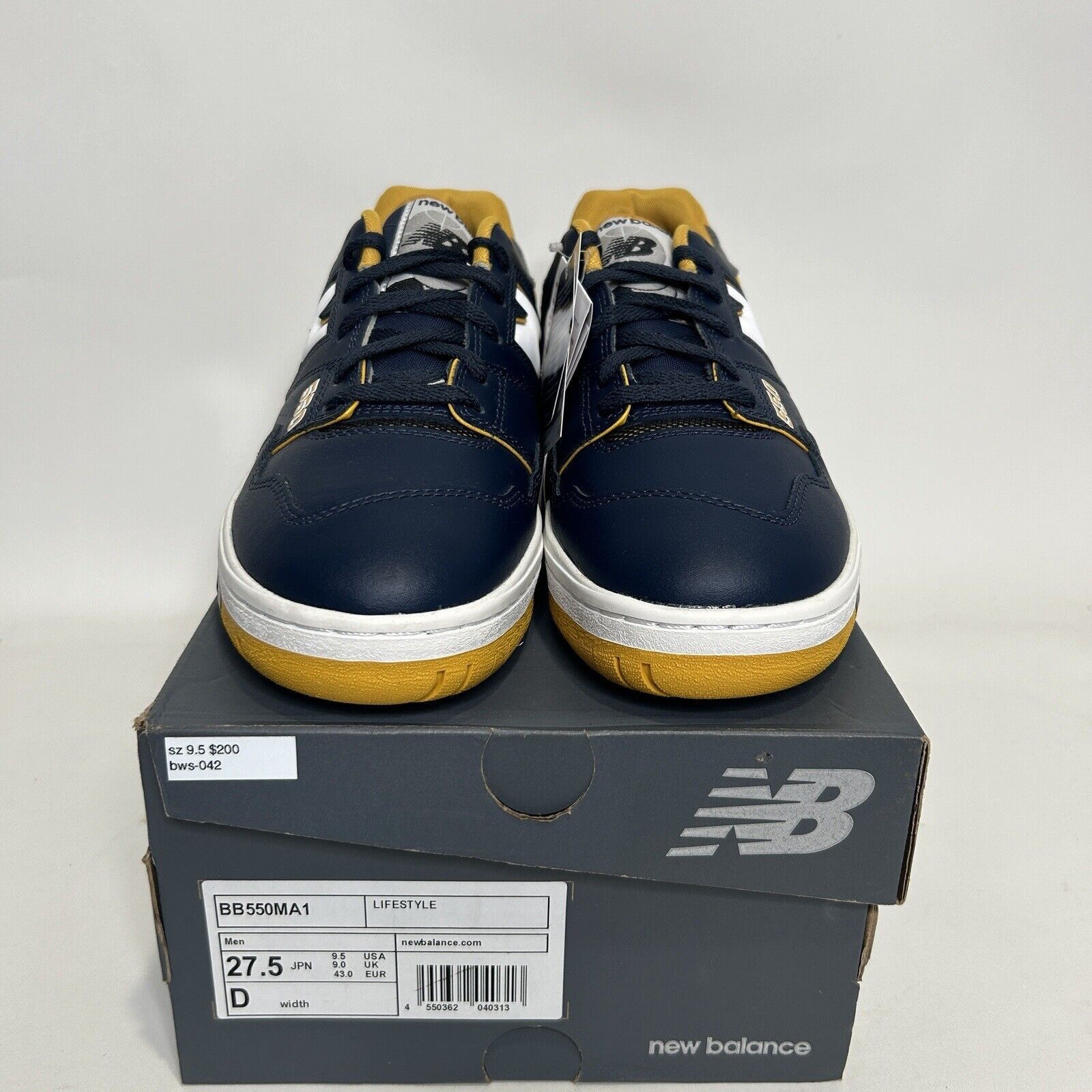 New Balance New Balance 550 “Michigan/Navy Yellow” 2024 Size US 9.5 / EU 42-43 - 2 Thumbnail