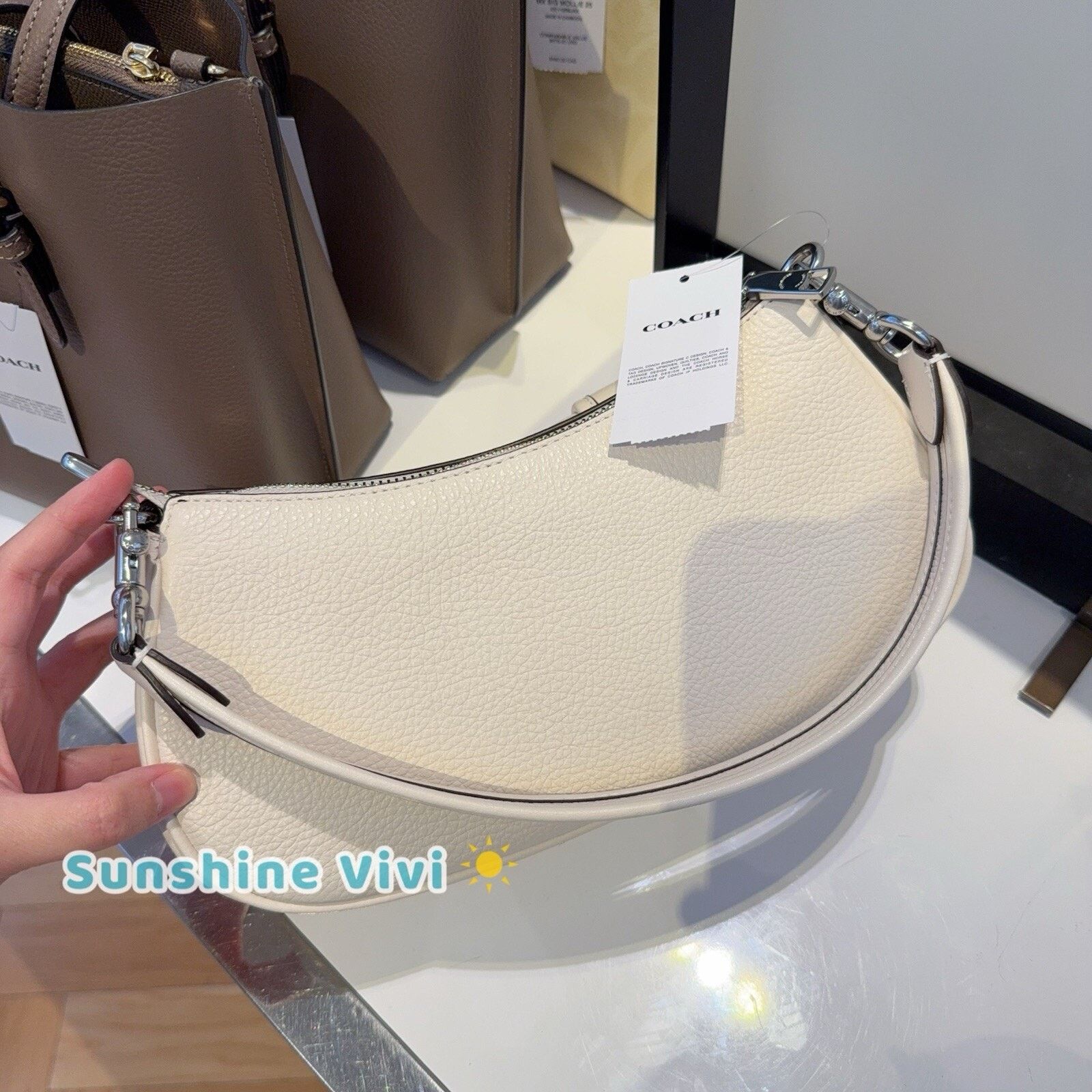 Coach NWT Coach Leather Ashton Baguette Shoulder Bag CM079 Chalk Size ONE SIZE - 4 Thumbnail