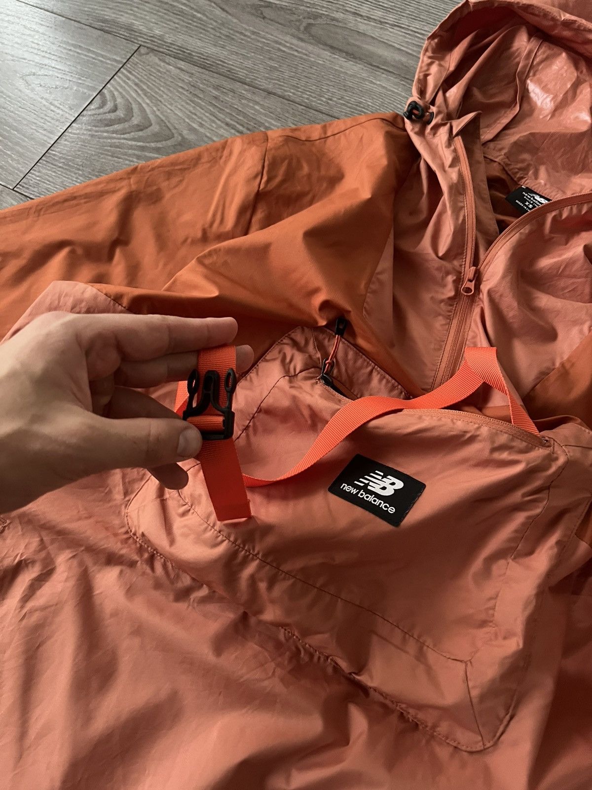 New Balance New Balance Athletics Terrain Packable Shoulder Bag Anorak Size US M / EU 48-50 / 2 - 19 Thumbnail