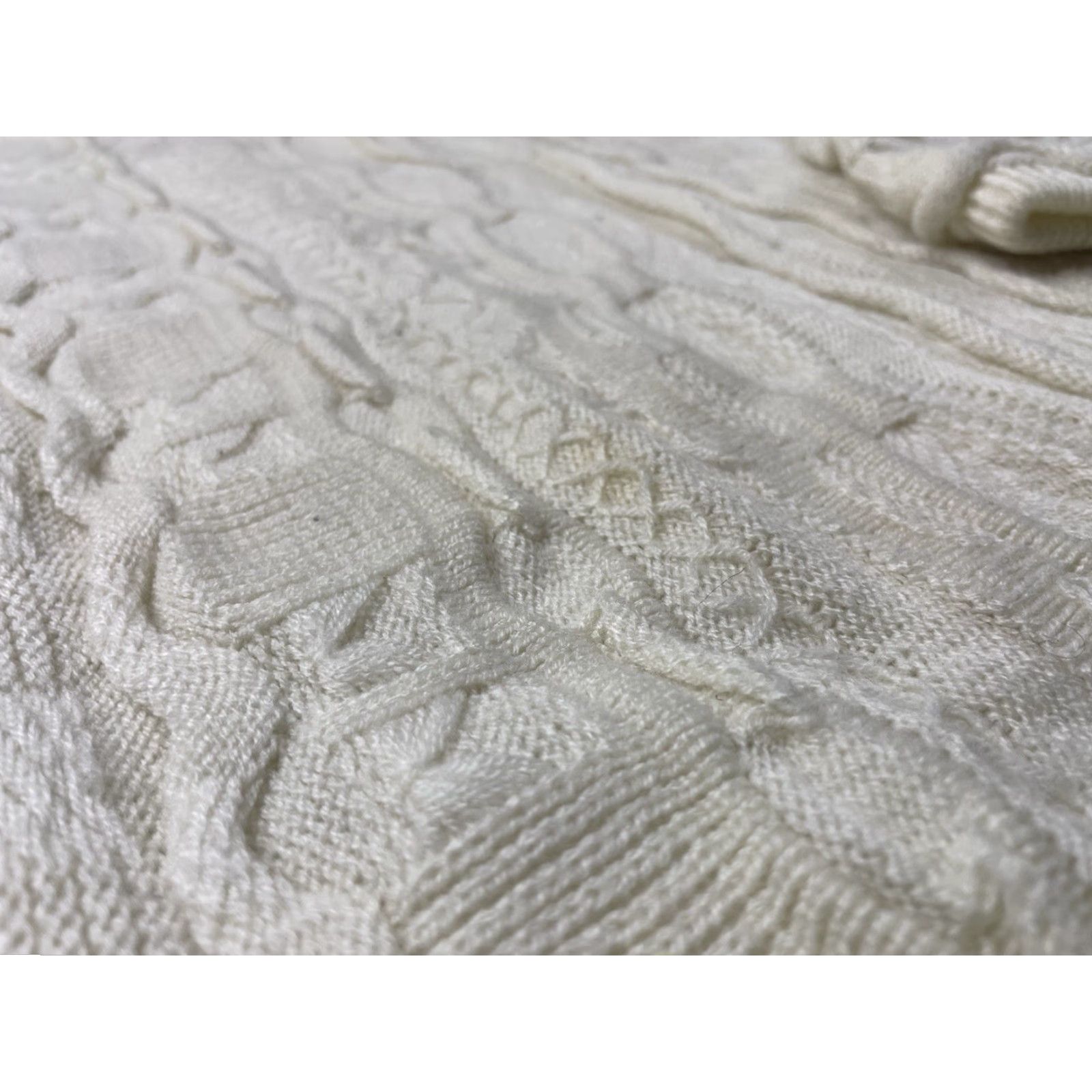 Vintage VINTAGE Bergati Sweater XL White 3D Knit Acrylic Crew Neck Pullover Mens 90s Knit Geometric Casual Fall Winter Crochet? Size US XL / EU 56 / 4 - 3 Thumbnail