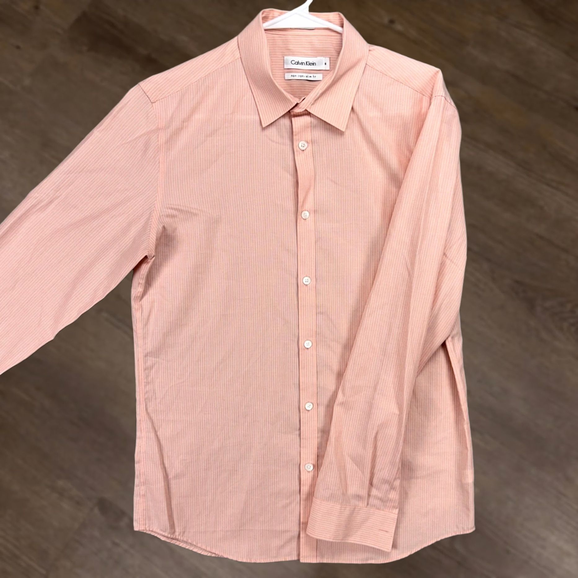 Calvin Klein Calvin Klein Shirt Button Up Mens Medium Peach Striped Non Iron Slim Fit Cotton Shirt Jacket? Size US M / EU 48-50 / 2 - 1 Thumbnail