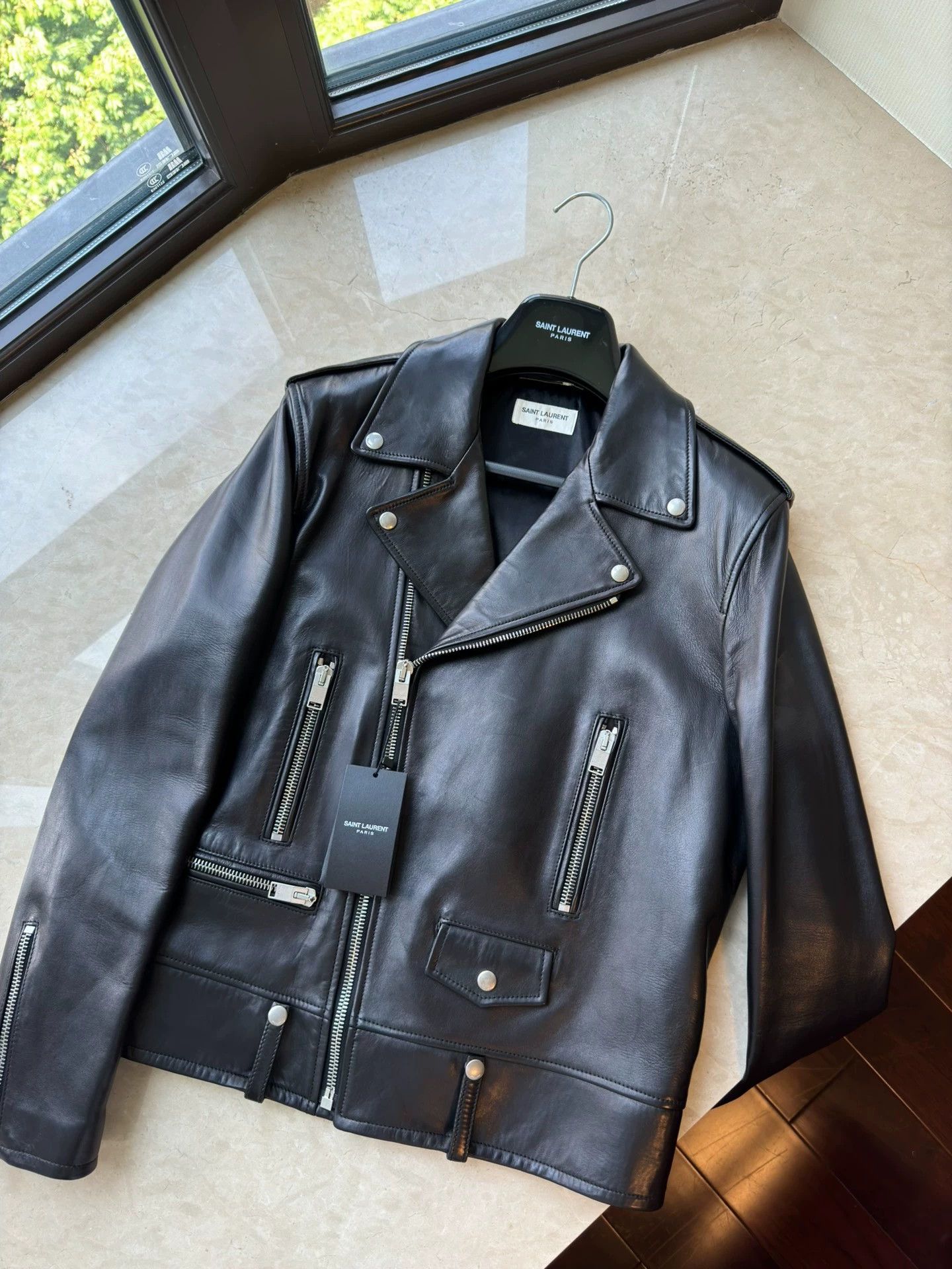 Saint Laurent Paris Saint Laurent Paris Black Classic Leather Jacket Size US L / EU 52-54 / 3 - 1 Thumbnail