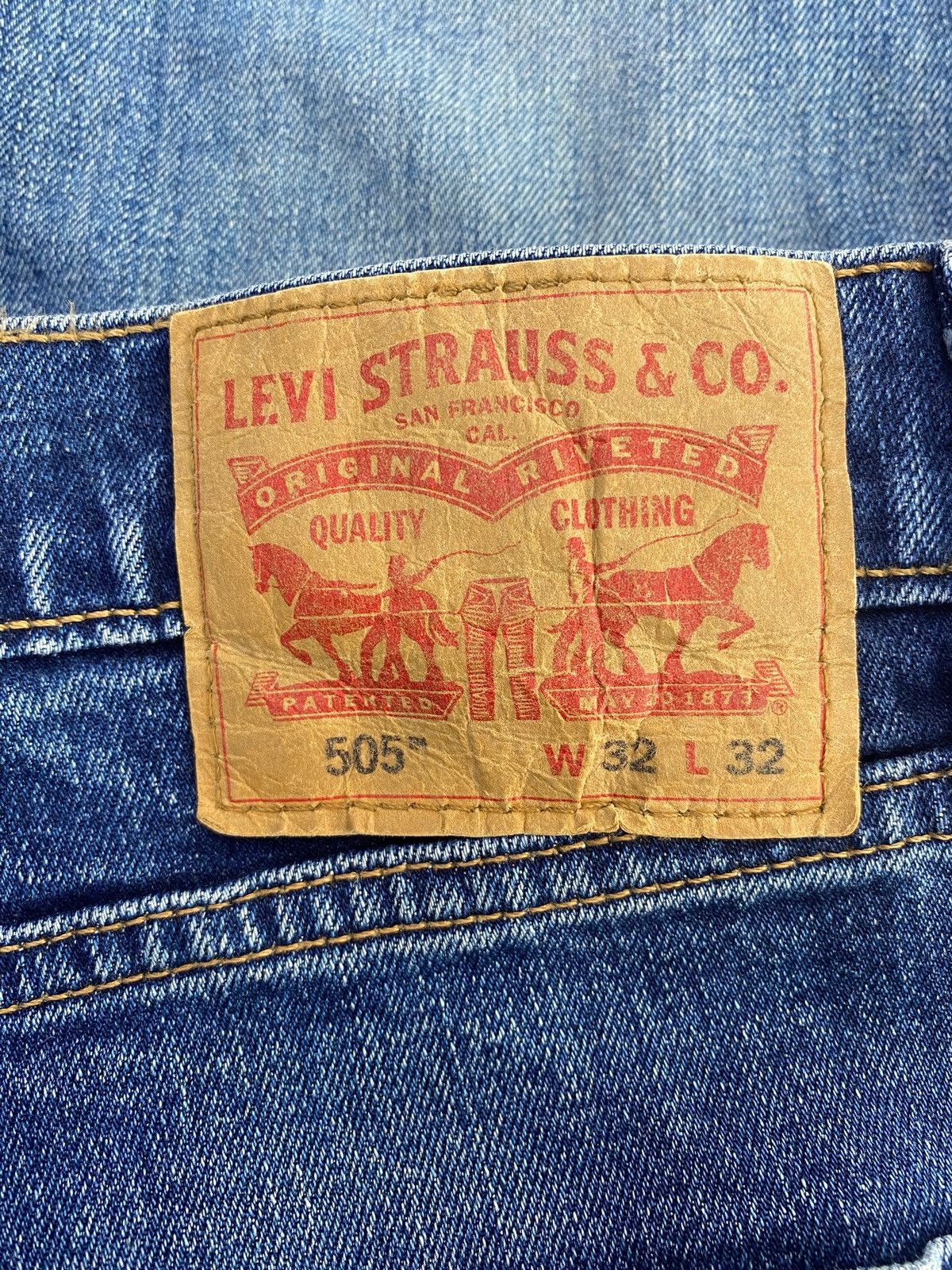 Levi's Vintage Levi’s 505 Faded Blue Wash Style Straight Cut Jeans Size US 34 / EU 50 - 10 Thumbnail