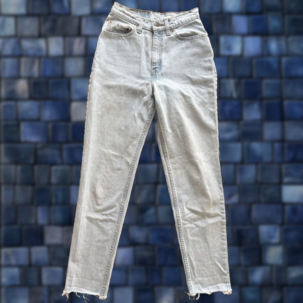 Levi's VINTAGE Levi's 512 Slim Jeans Womens Size 5 Long 25x30 Denim Blue 80s 90s Retro Logo City Size 27" / US 4 / IT 40 - 1 Thumbnail