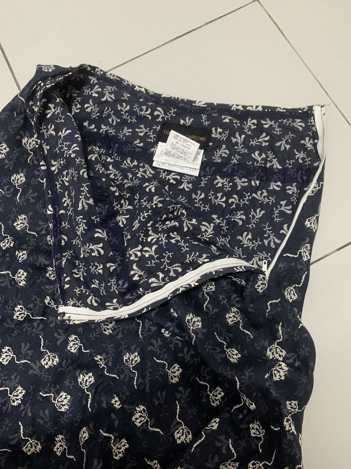 Comme des Garcons COMME des GARCONS 90s Allover Pattern Skirt Size 24" / US 00 / IT 34 - 6 Thumbnail