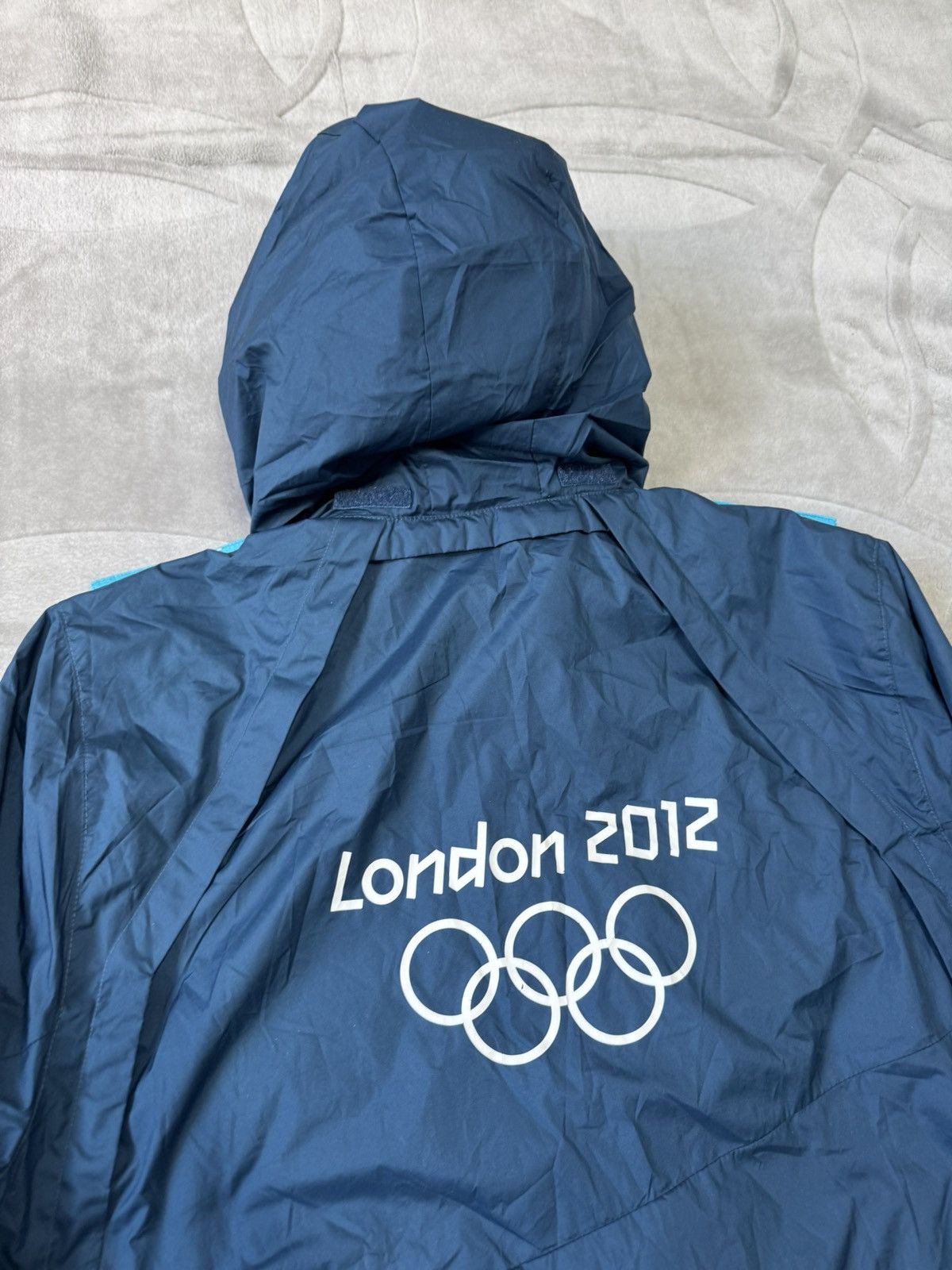 Adidas Adidas London 2012 Olympics Waterproof Jacket size L Size US L / EU 52-54 / 3 - 10 Thumbnail