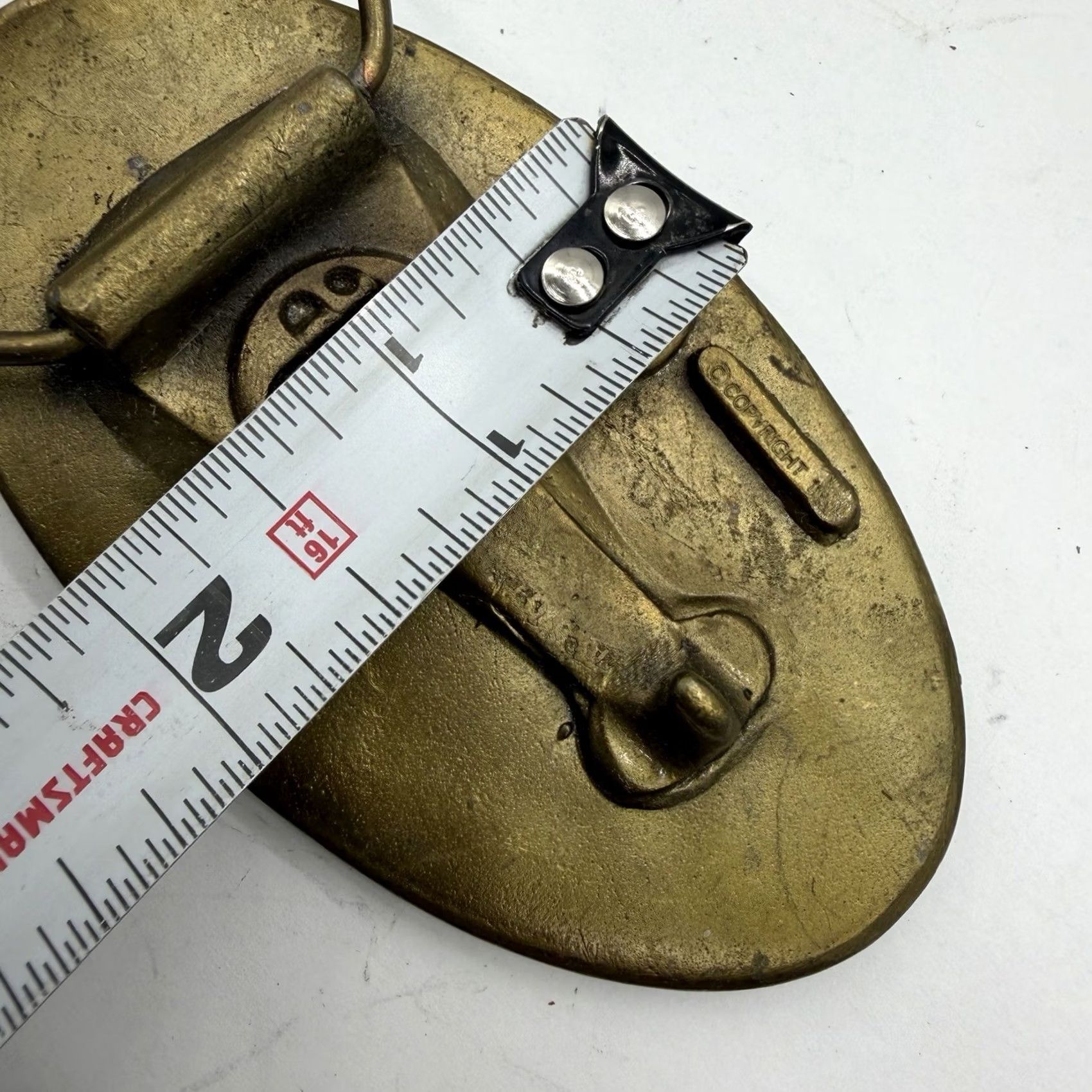 Vintage VINTAGE AJ DEZY Belt Buckle Skier Brass Enameled Bronze 1970s Downhill Cross County Adult Unisex Sports Size ONE SIZE - 3 Thumbnail