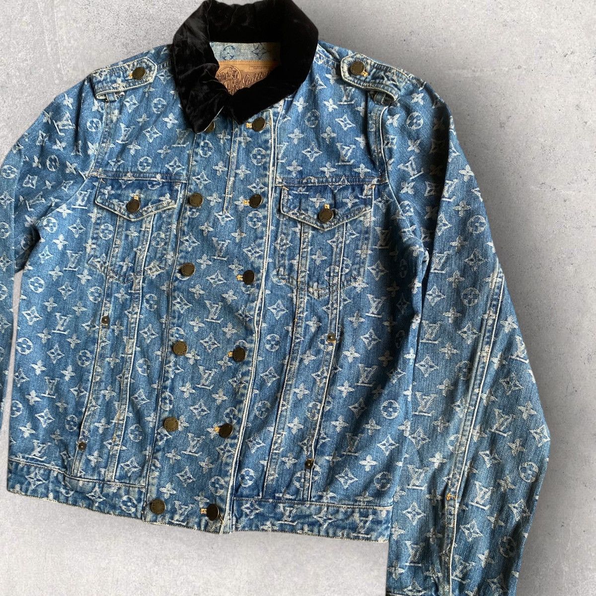 Louis Vuitton × Marc Jacobs AW05 Denim Monogram Jacket Size M / US 6-8 / IT 42-44 - 2 Thumbnail