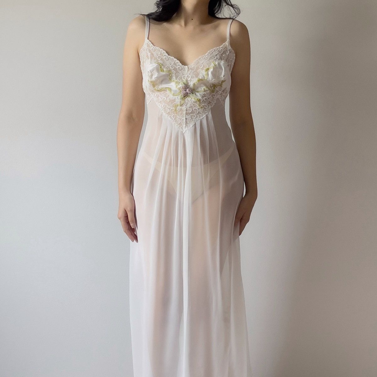 Victoria's Secret × Vintage Romantic White Chiffon Sheer Slip Gown (S-M) Size M / US 6-8 / IT 42-44 - 5 Thumbnail