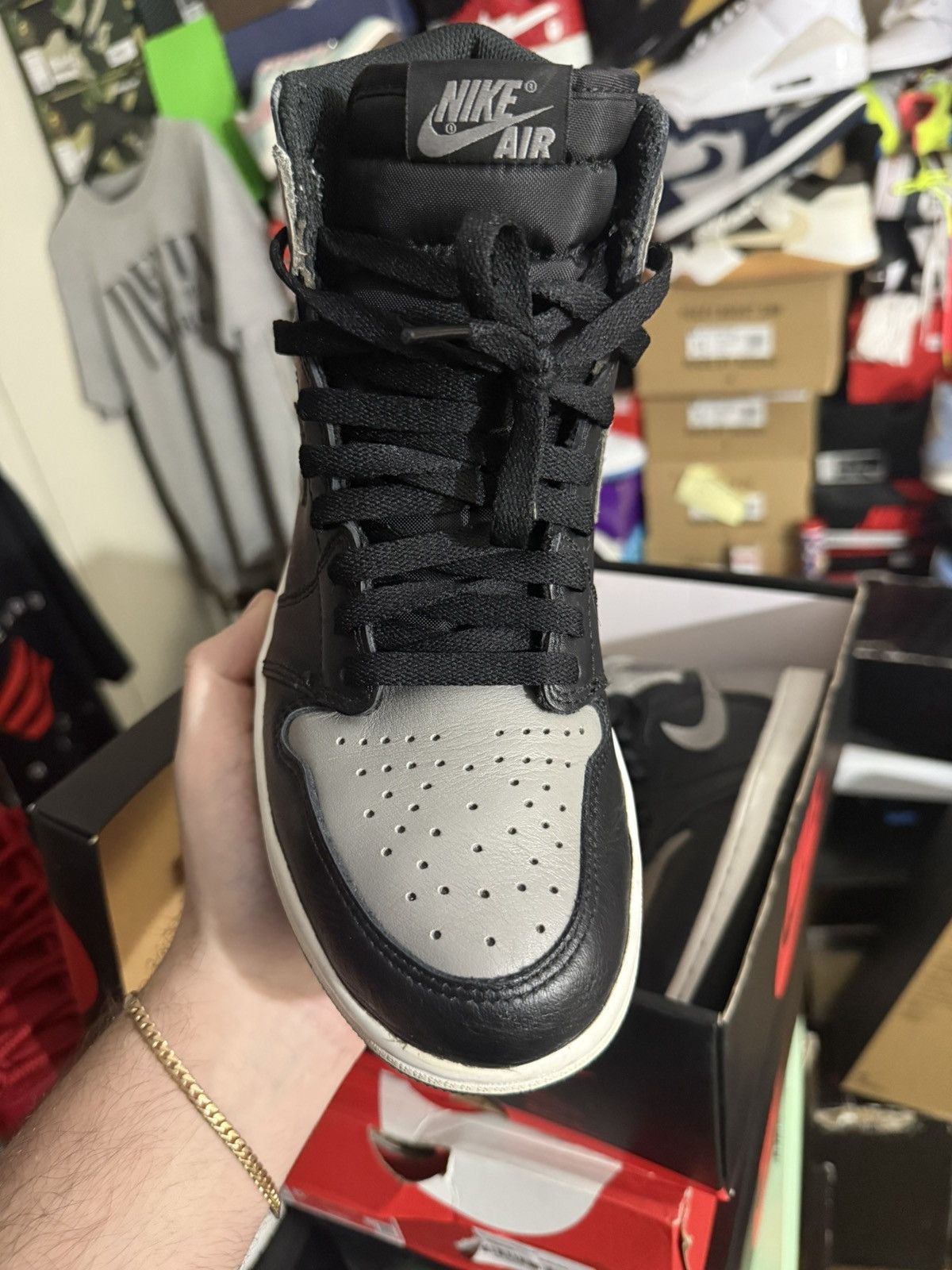 Jordan Brand Jordan retro 1 shadow sz 8 Size US 8 / EU 41 - 2 Thumbnail