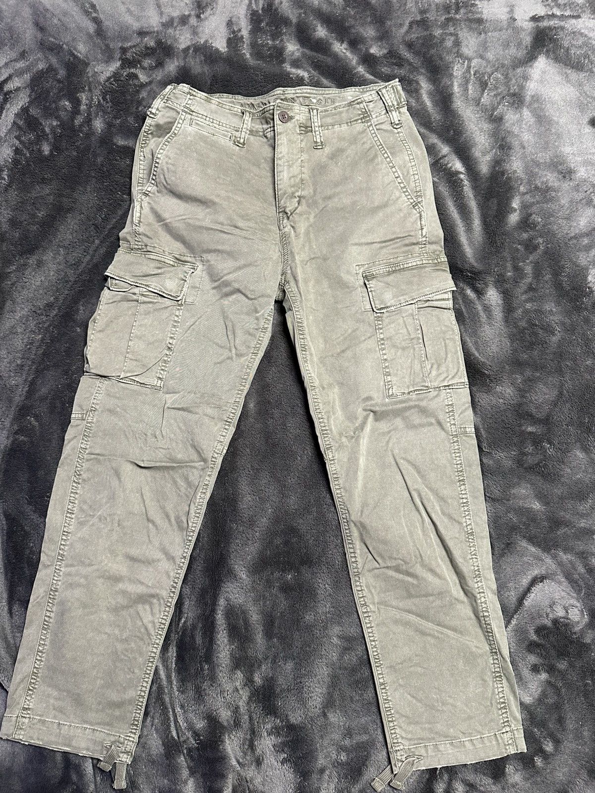 American Eagle Outfitters Military green American eagle cargo pants Size US 29 - 1 Thumbnail