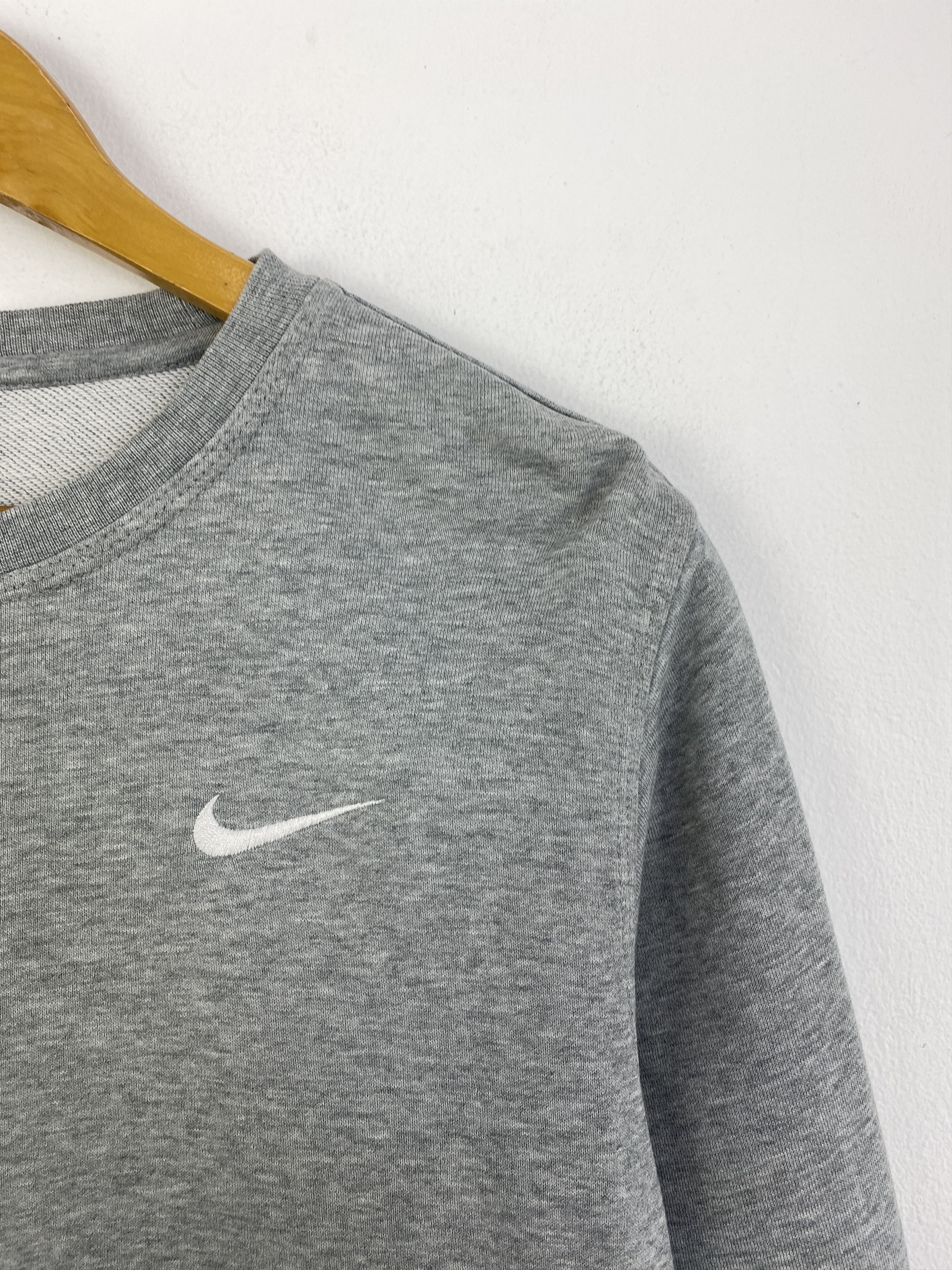 Nike × Vintage Vintage Nike Distressed Crewneck Sweatshirt SH0043 Size US M / EU 48-50 / 2 - 8 Thumbnail