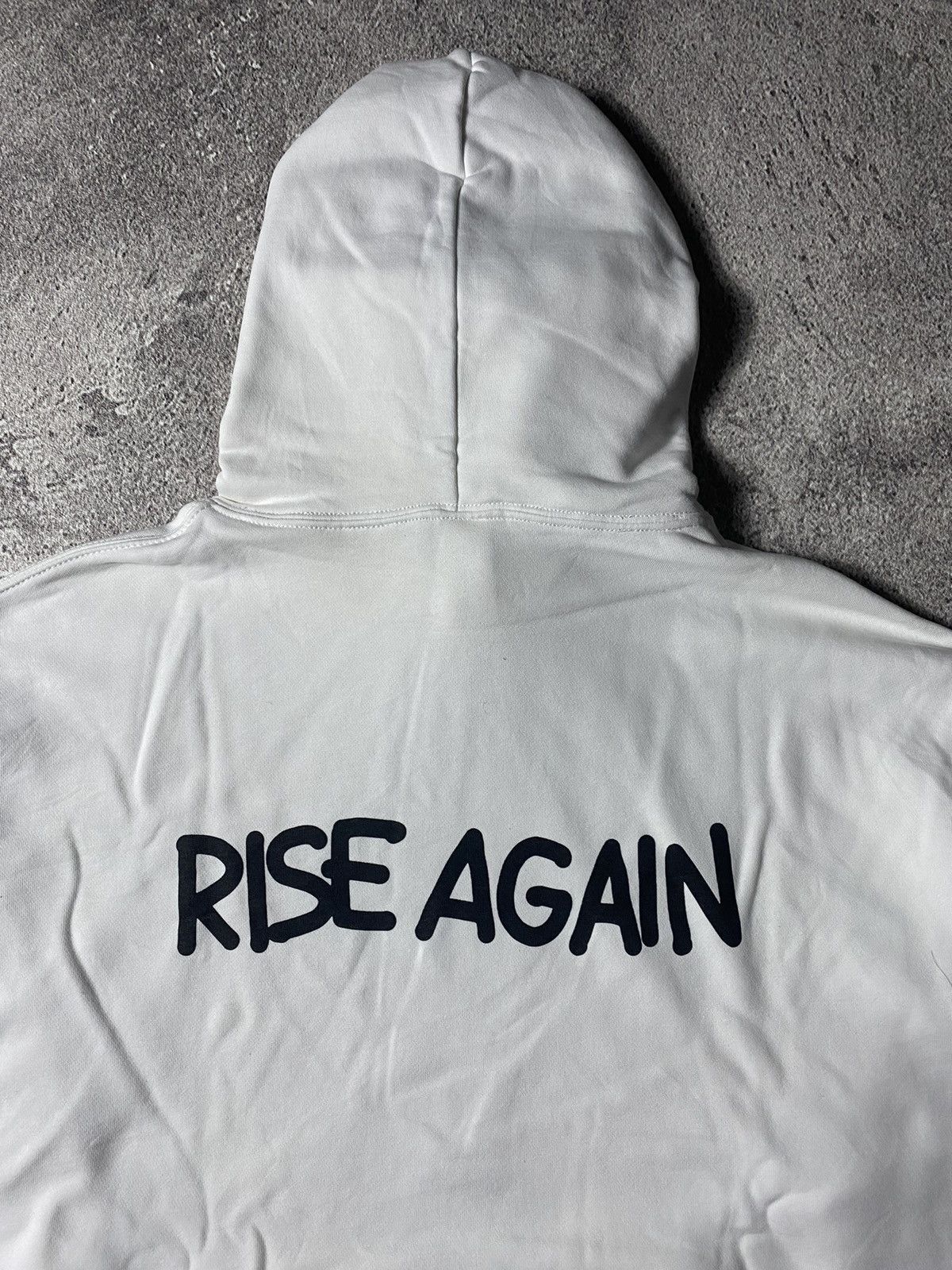 Uniqlo Uniqlo X Verdy Rise Again Hoodie Size US L / EU 52-54 / 3 - 6 Thumbnail