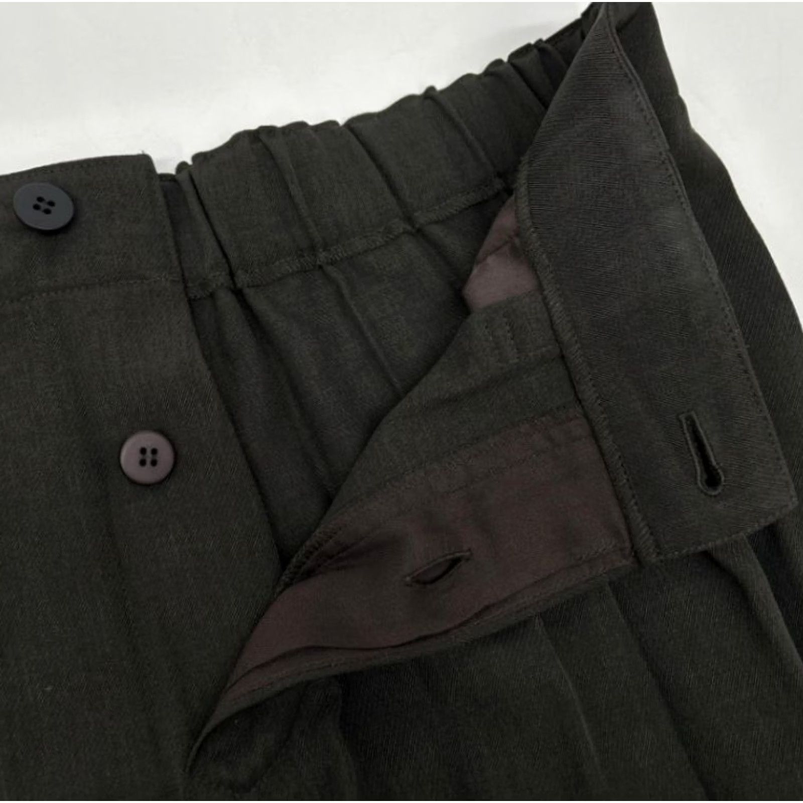 Issey Miyake HOMME PLISSE ISSEY MIYAKE EDGE ENSEMBLE Pleated Shorts Size 3 Men's USED Size US 33 - 7 Thumbnail