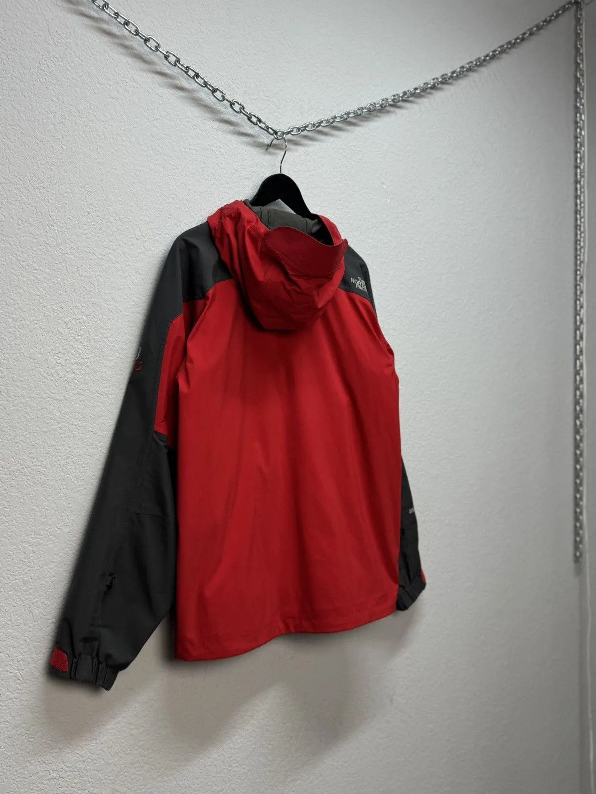 The North Face Vintage The North Face Gore Tex Jacket Red Canada Arcteryx Size US M / EU 48-50 / 2 - 21 Thumbnail