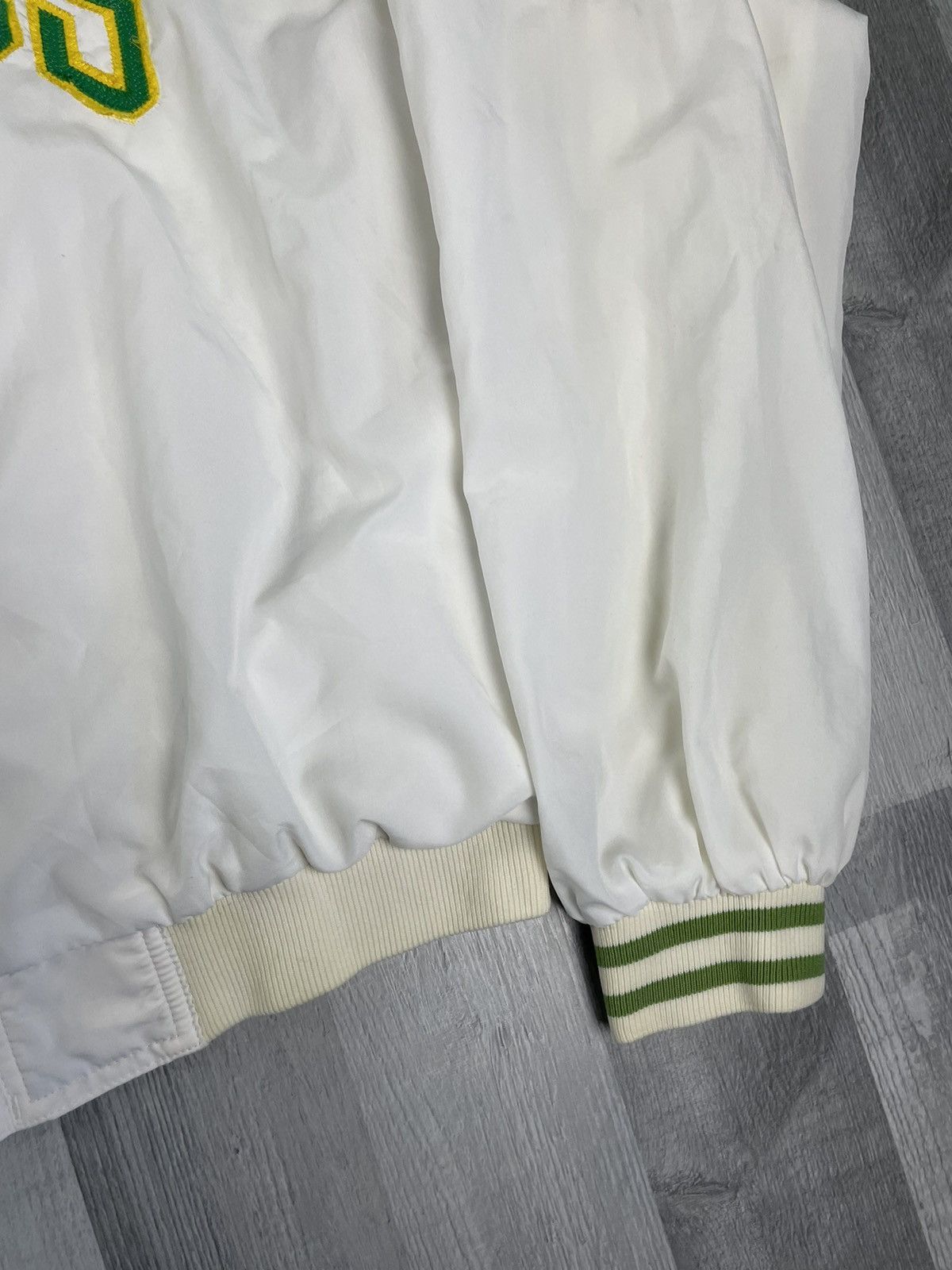 Champion × NBA × Vintage Boston Celtics Vintage 90s NBA Basketball Bomber Jacket Size US L / EU 52-54 / 3 - 5 Thumbnail
